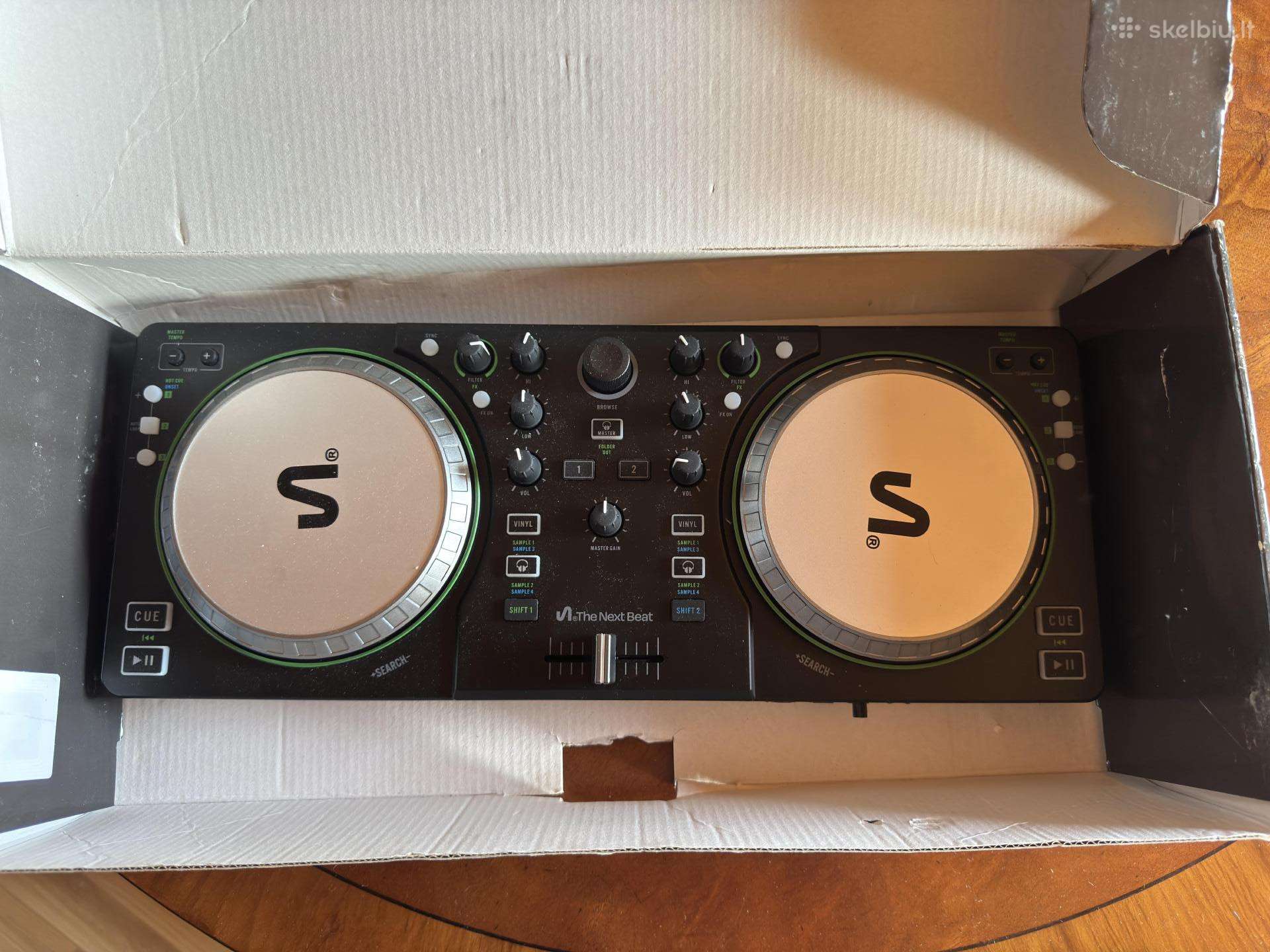 The next beat by Tiesto miksavimo pultas