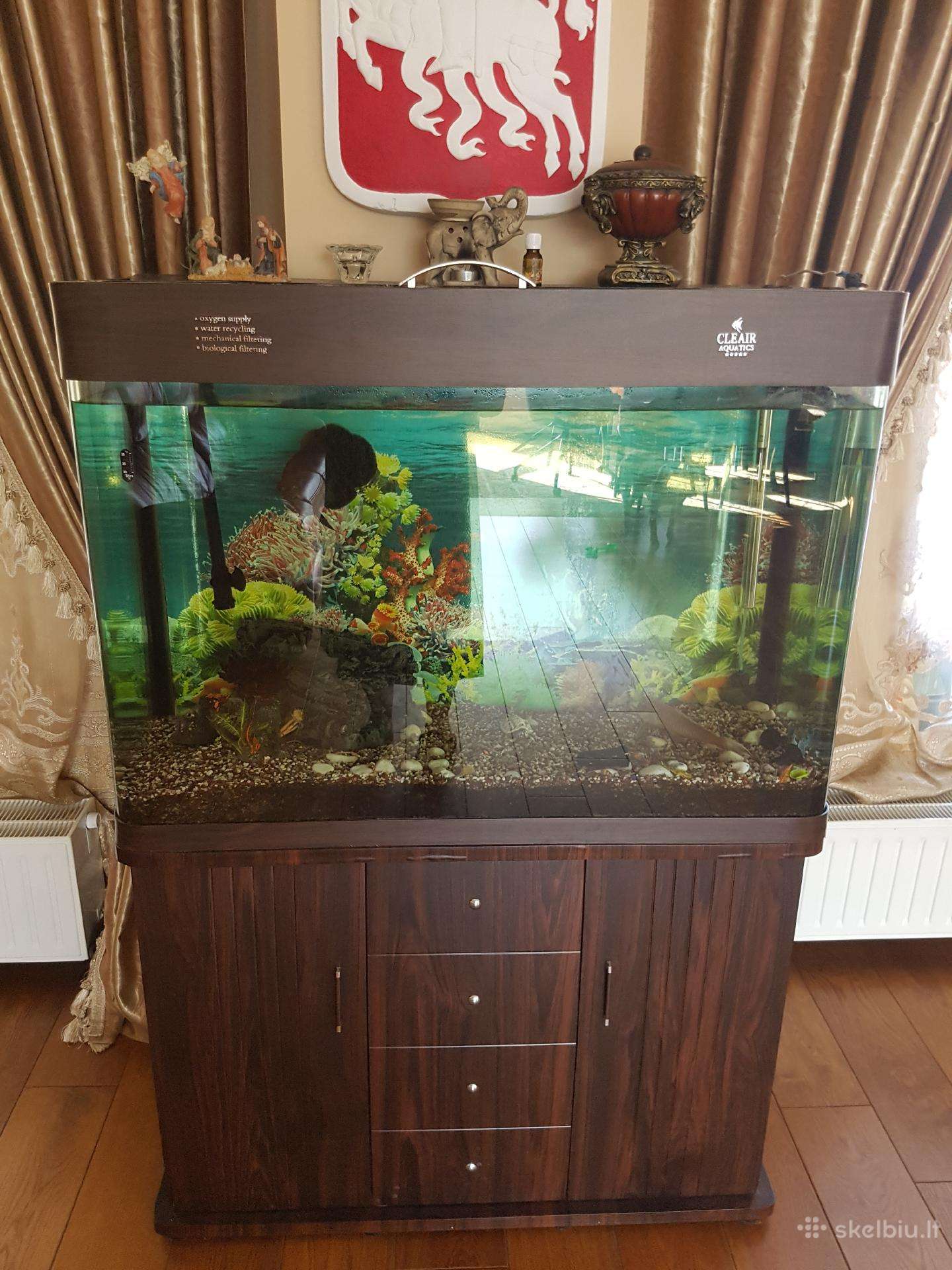 Parduodu akvariumą