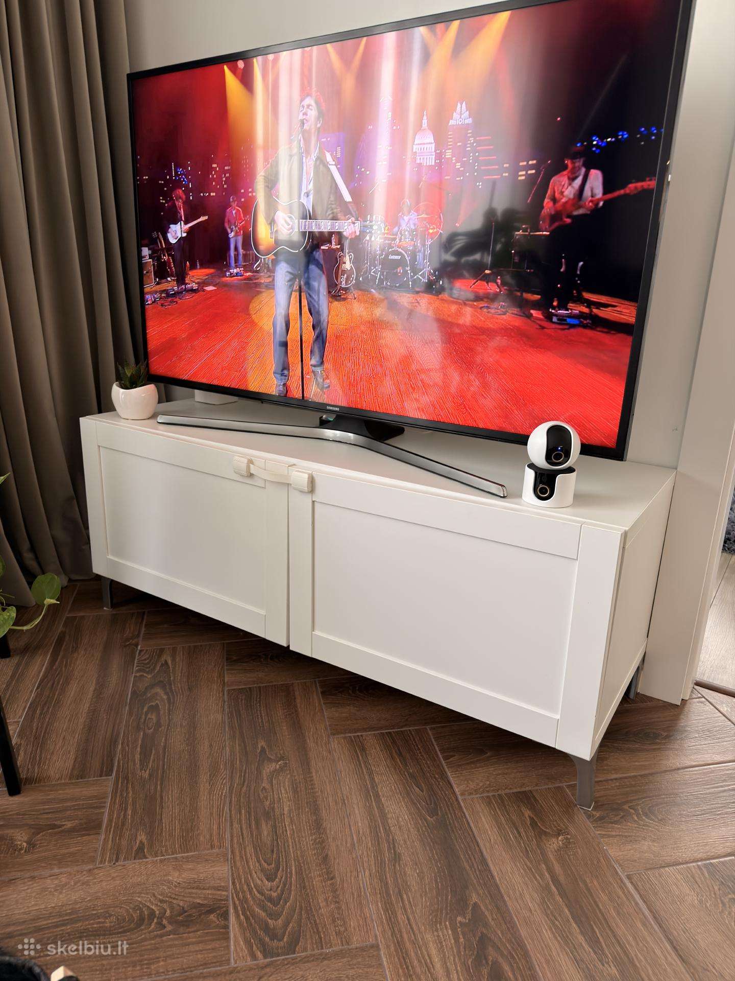 Ikea TV staliukas