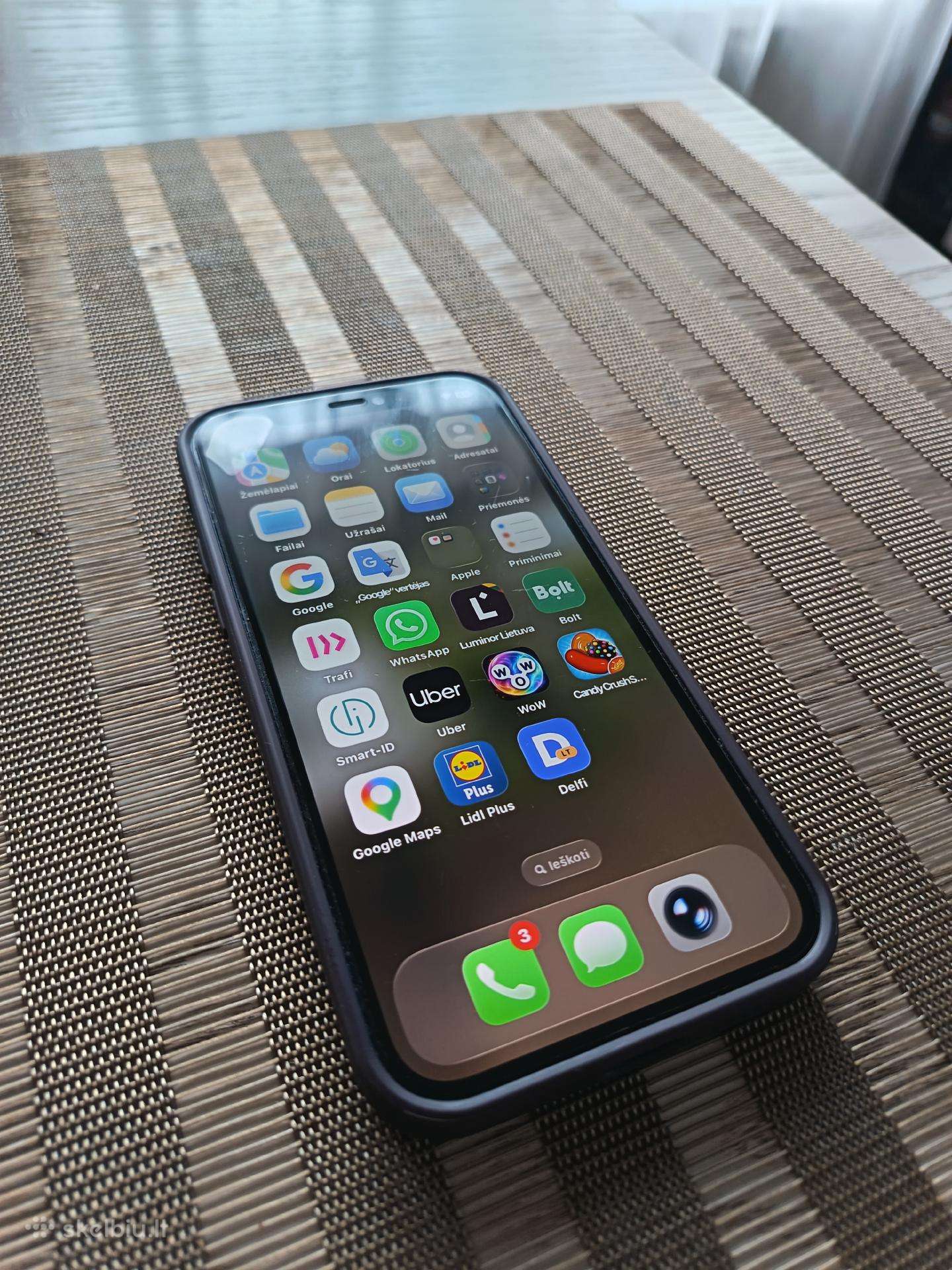 iPhone 12