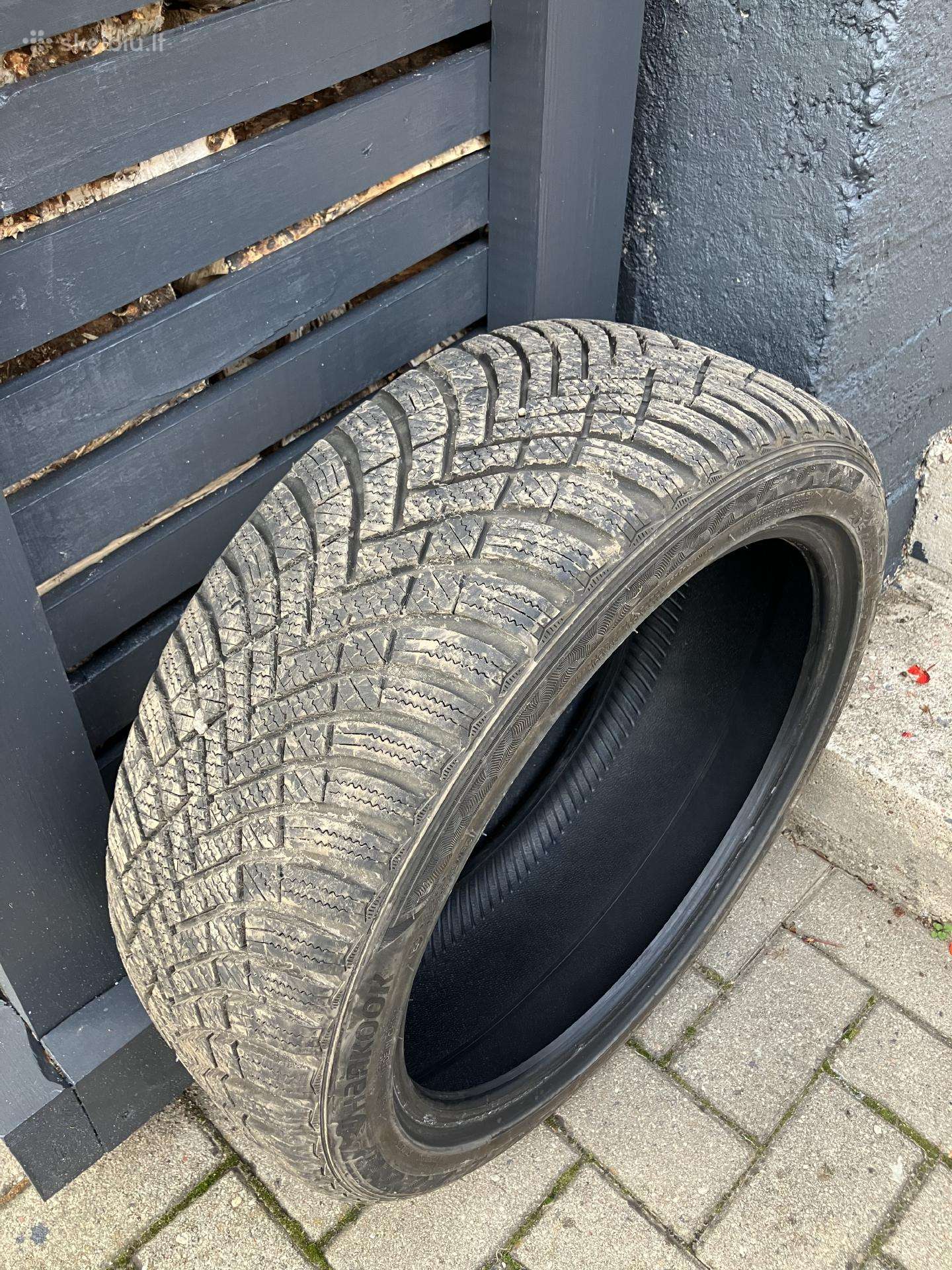 Hankook Winter i*cept Rs3 205/45 R17
