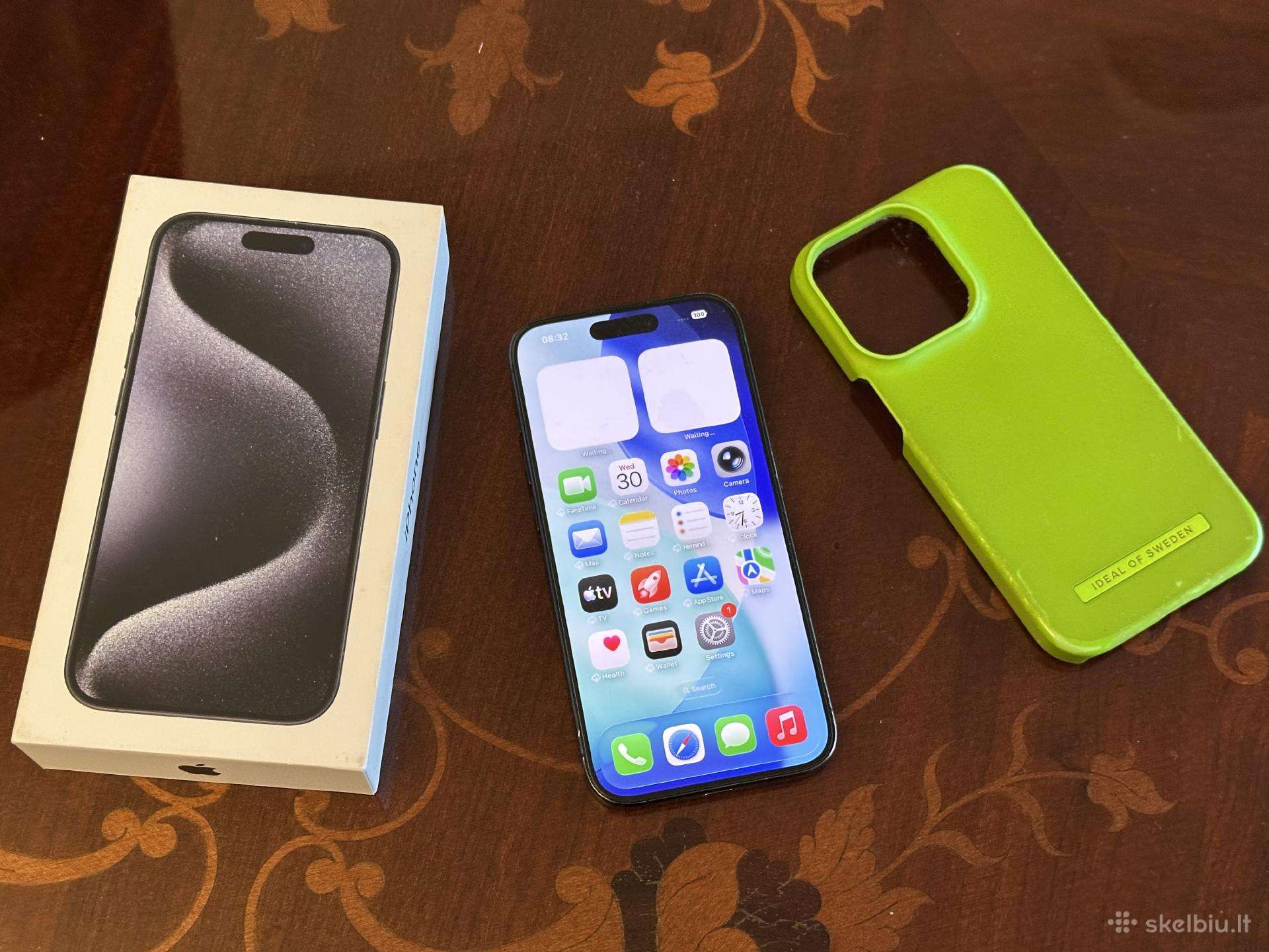 Apple iPhone 15 pro 128gb su 89% baterija!