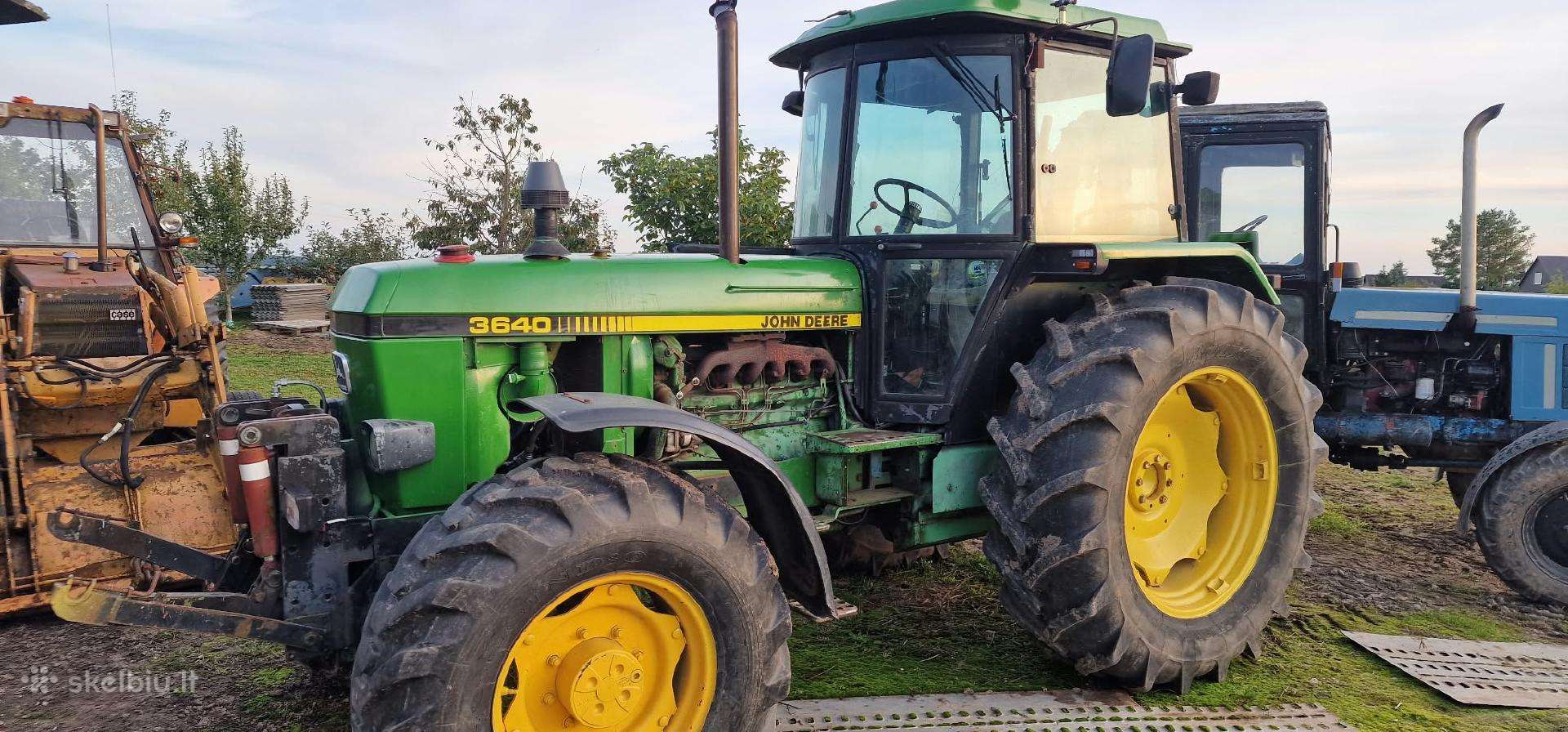 John Deere 3640