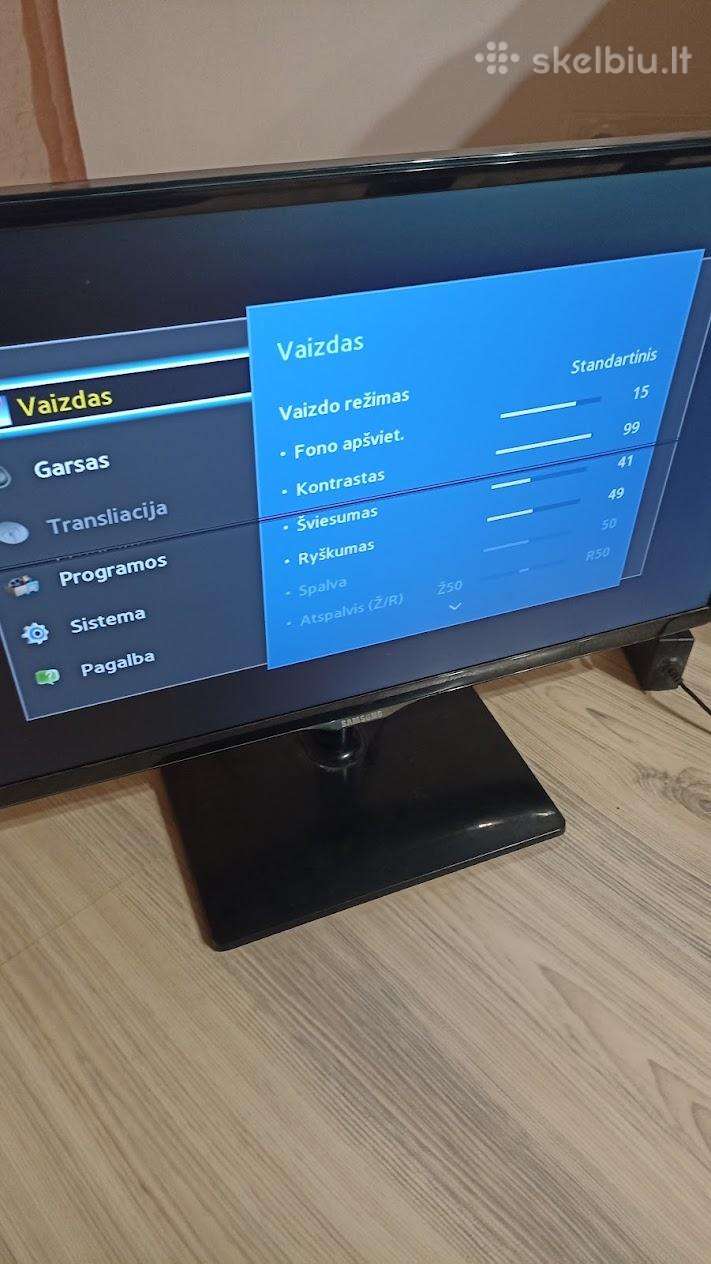 Samsung T24d390ew 24", su TV imtuvu (su gedimu)