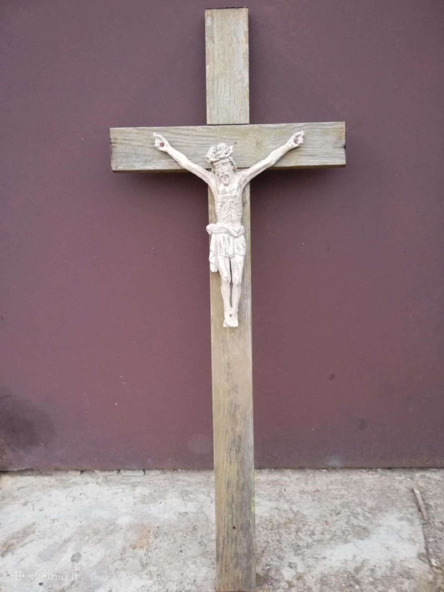 Religija.senas medinis kryzius.