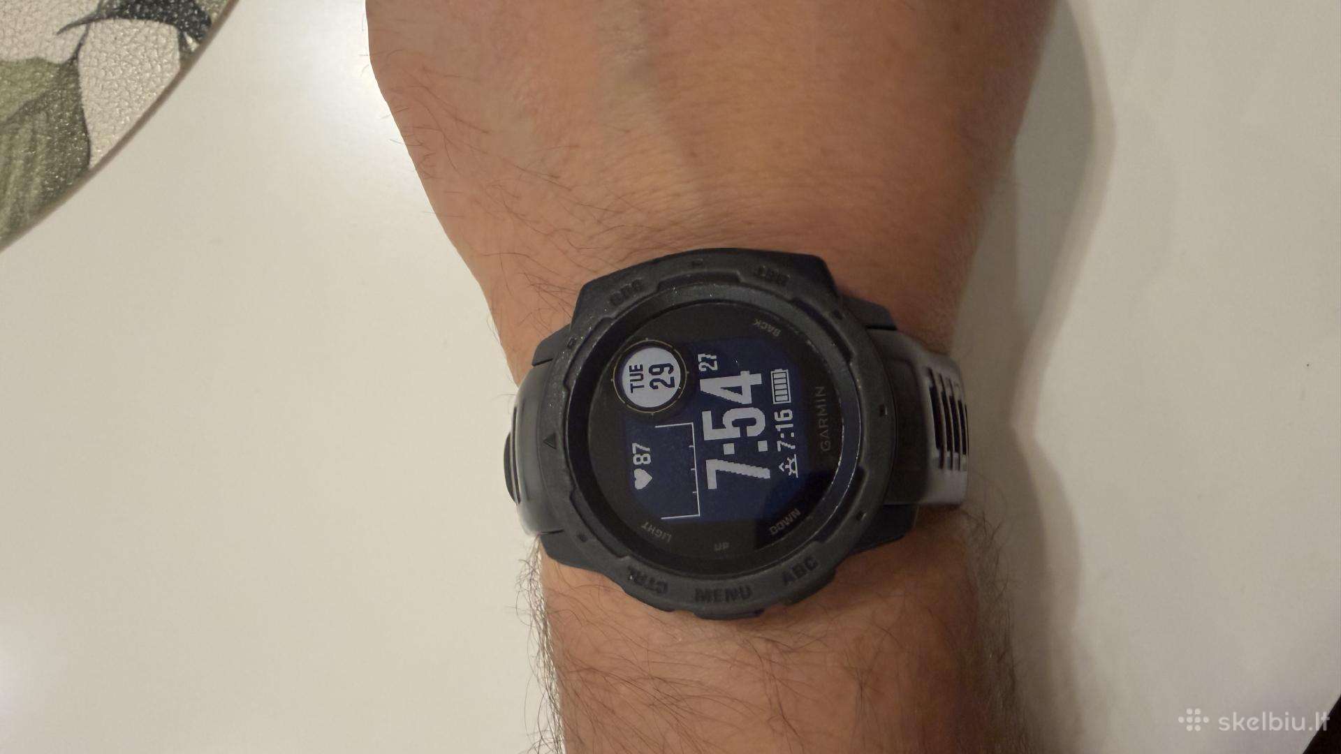Garmin Instinct