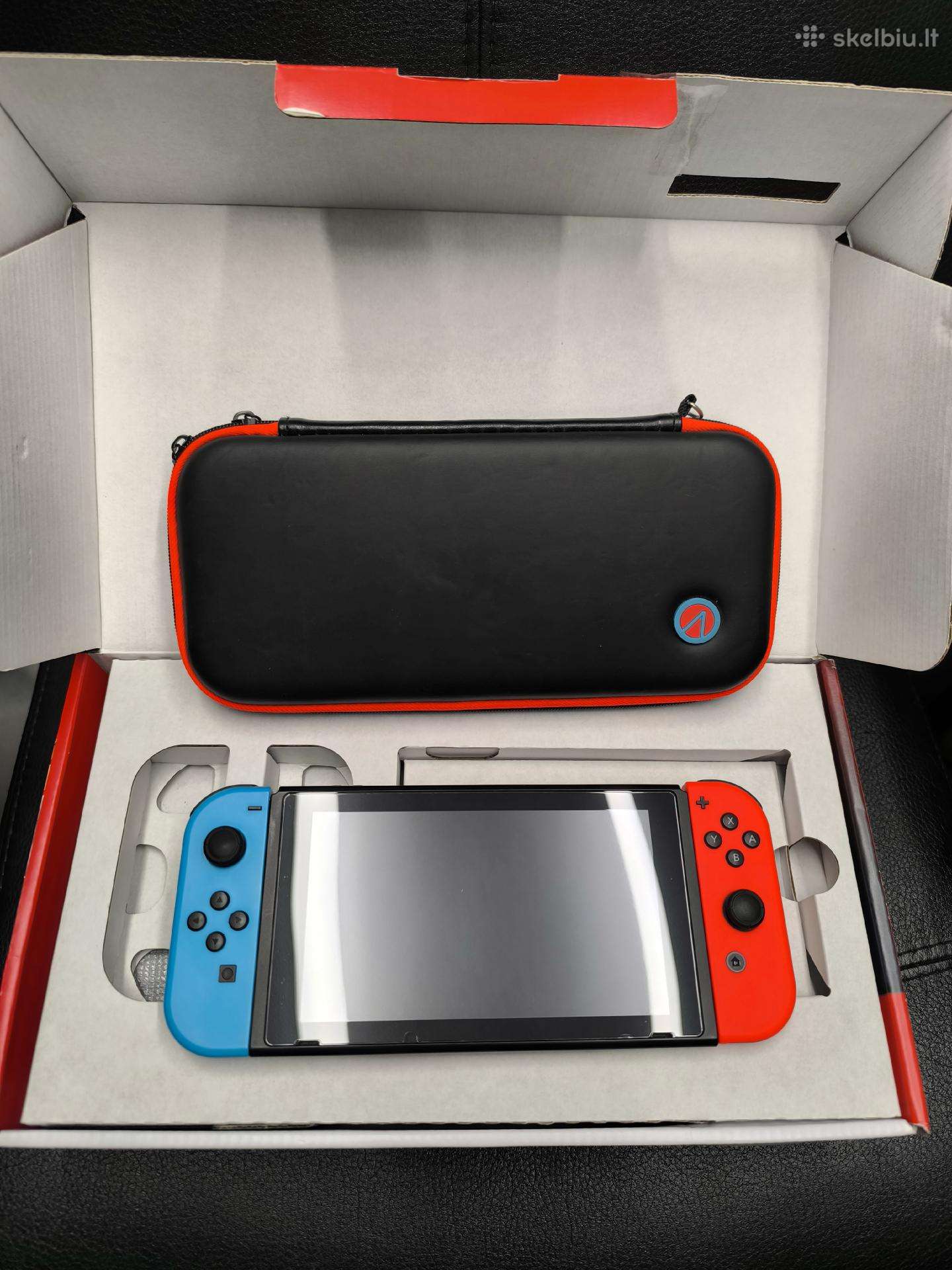 Atrištas Nintendo Switch V2 256gb 29 žaidimai