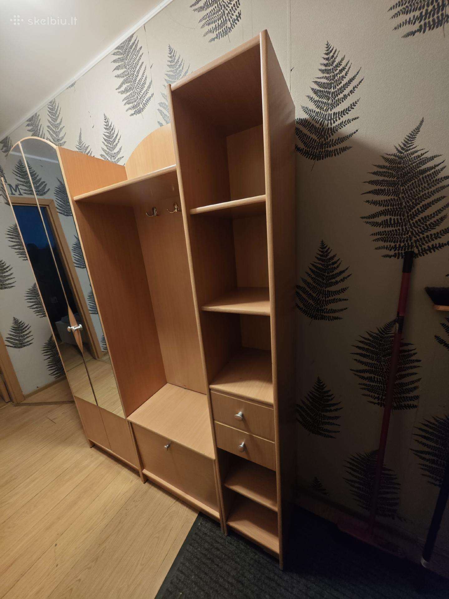Prieškambario baldai