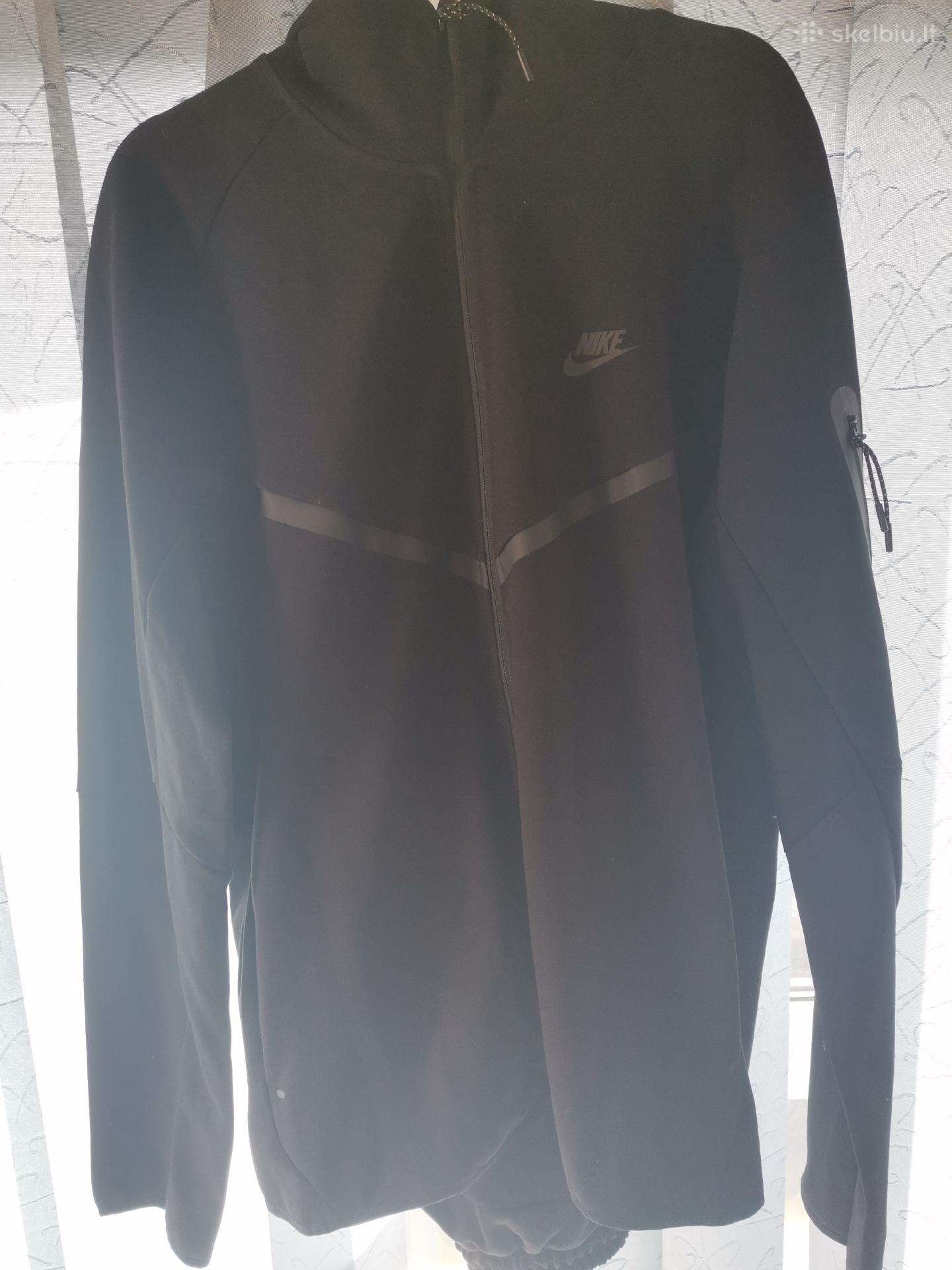 Nike fleece kostiumas