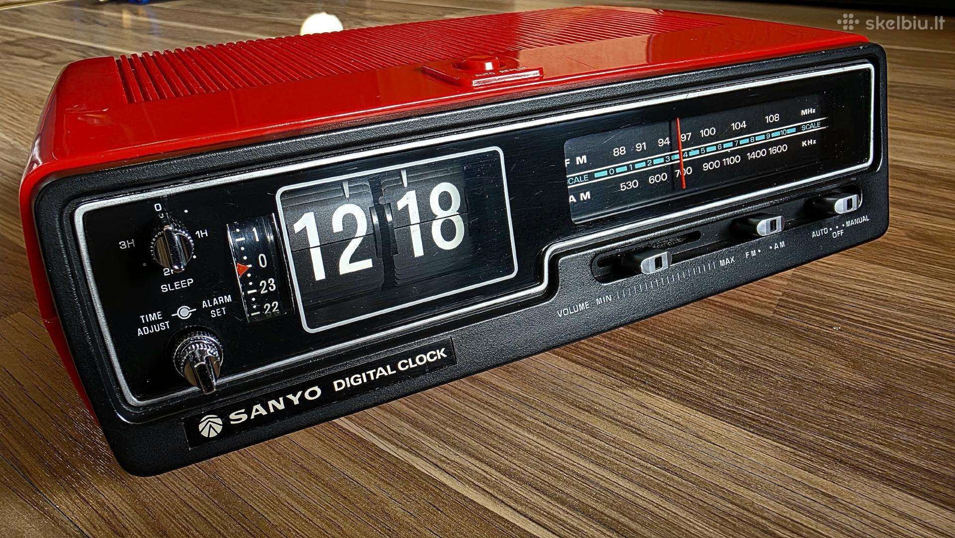 Sanyo Rm5320 vintage Flip Clock / radijas