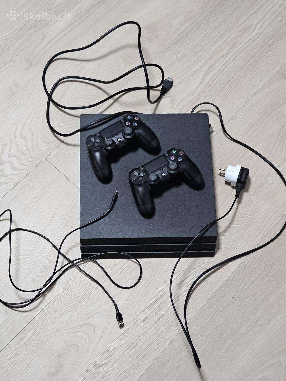 Ps4 Pro 1tb + 2 pulteliai Jailbreak / Goldhen