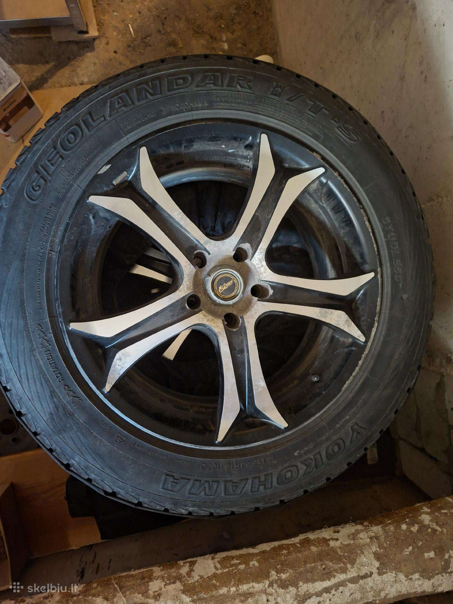 4x ratlankai su padangomis R18 Toyota/lexus