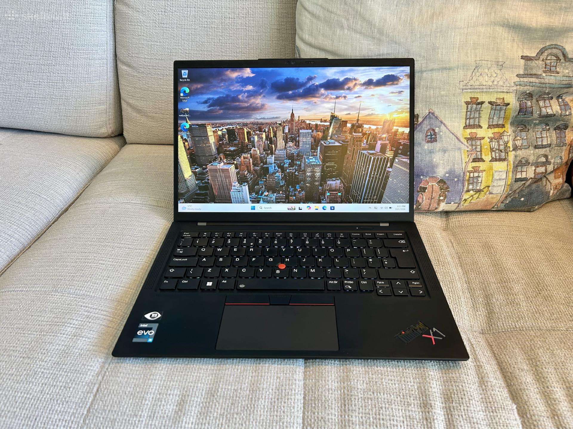 Lenovo Thinkpad X1 Carbon Gen 10, Touchscreen