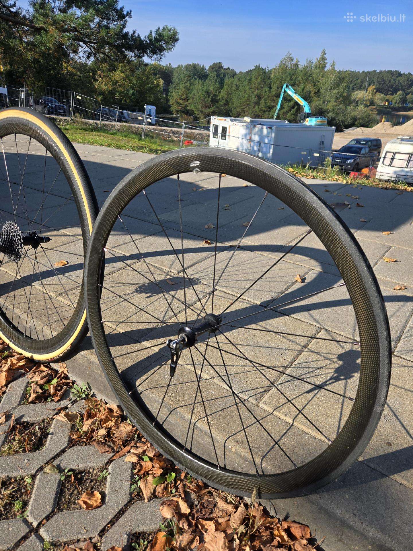 Karboniniai tubular plentinio ratai
