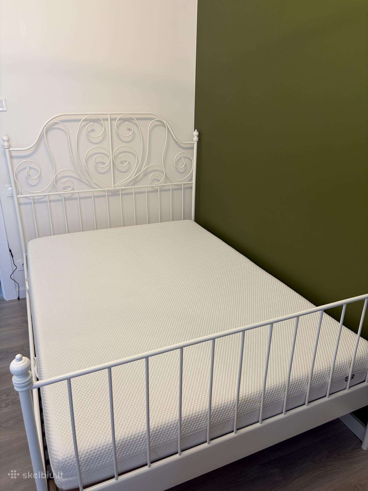 Parduodama Ikea balta metalinė lova, 140 200
