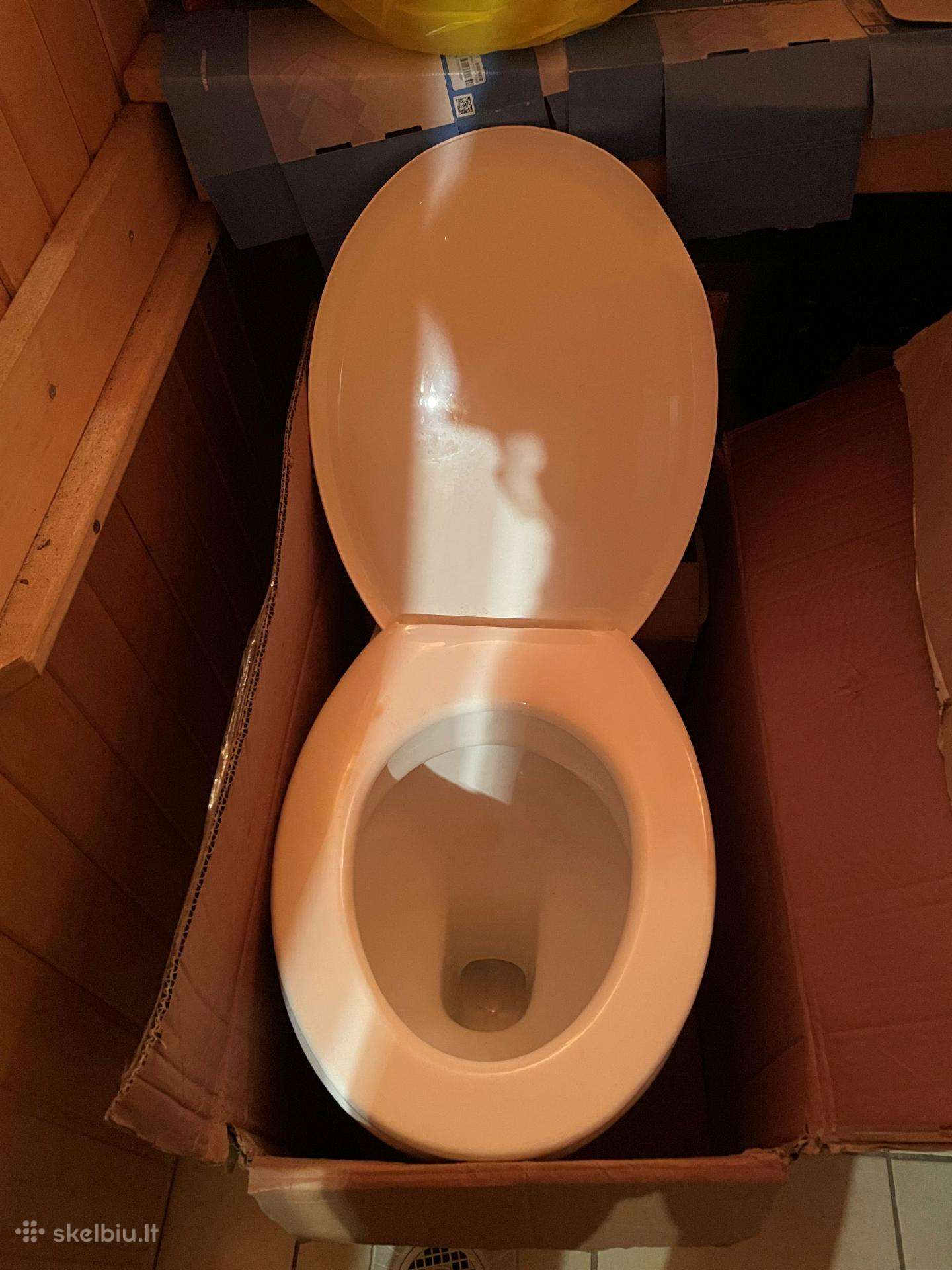 Naujas pastatomas baltos spalvos unitazas