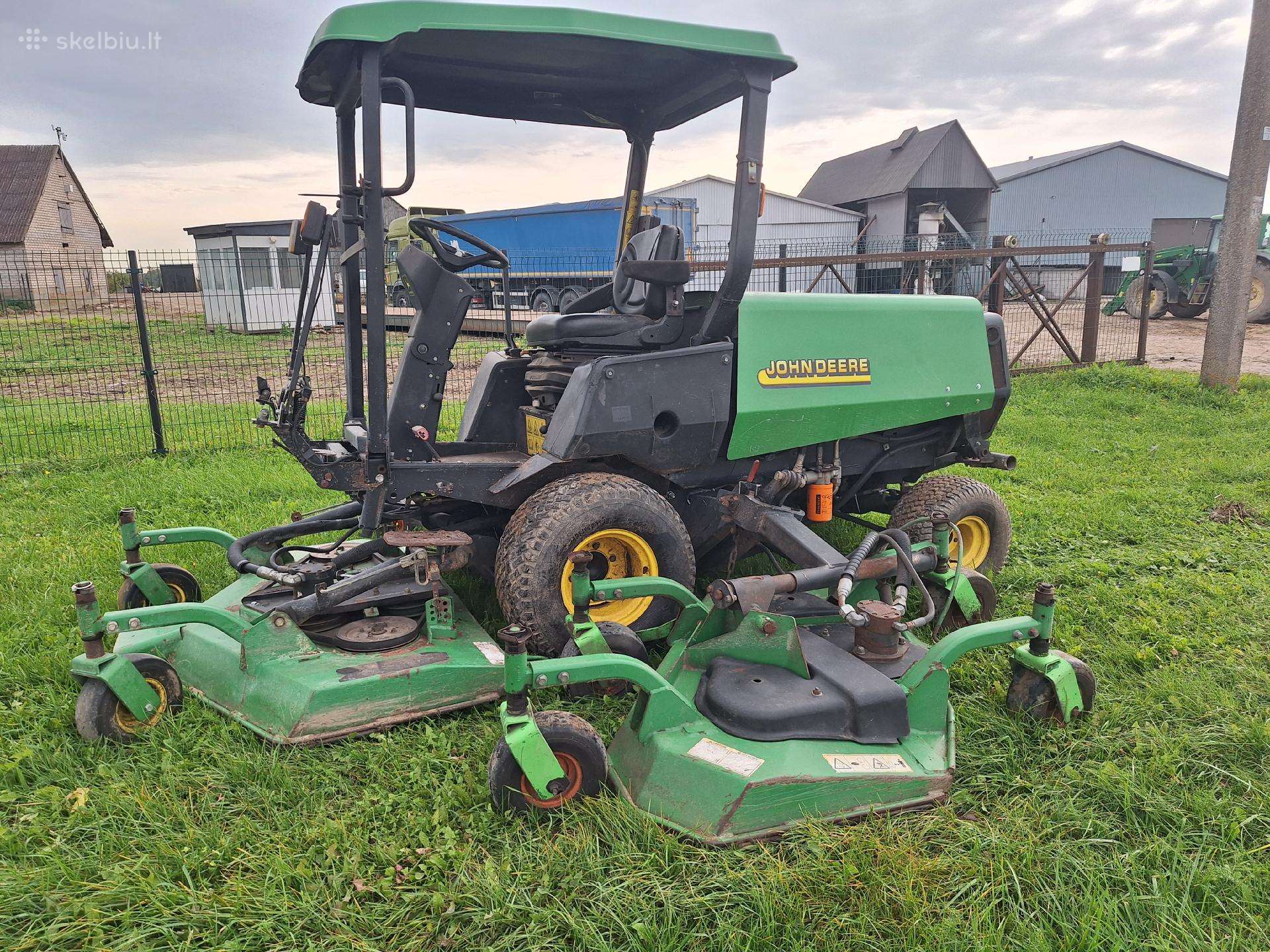 John deere 1600