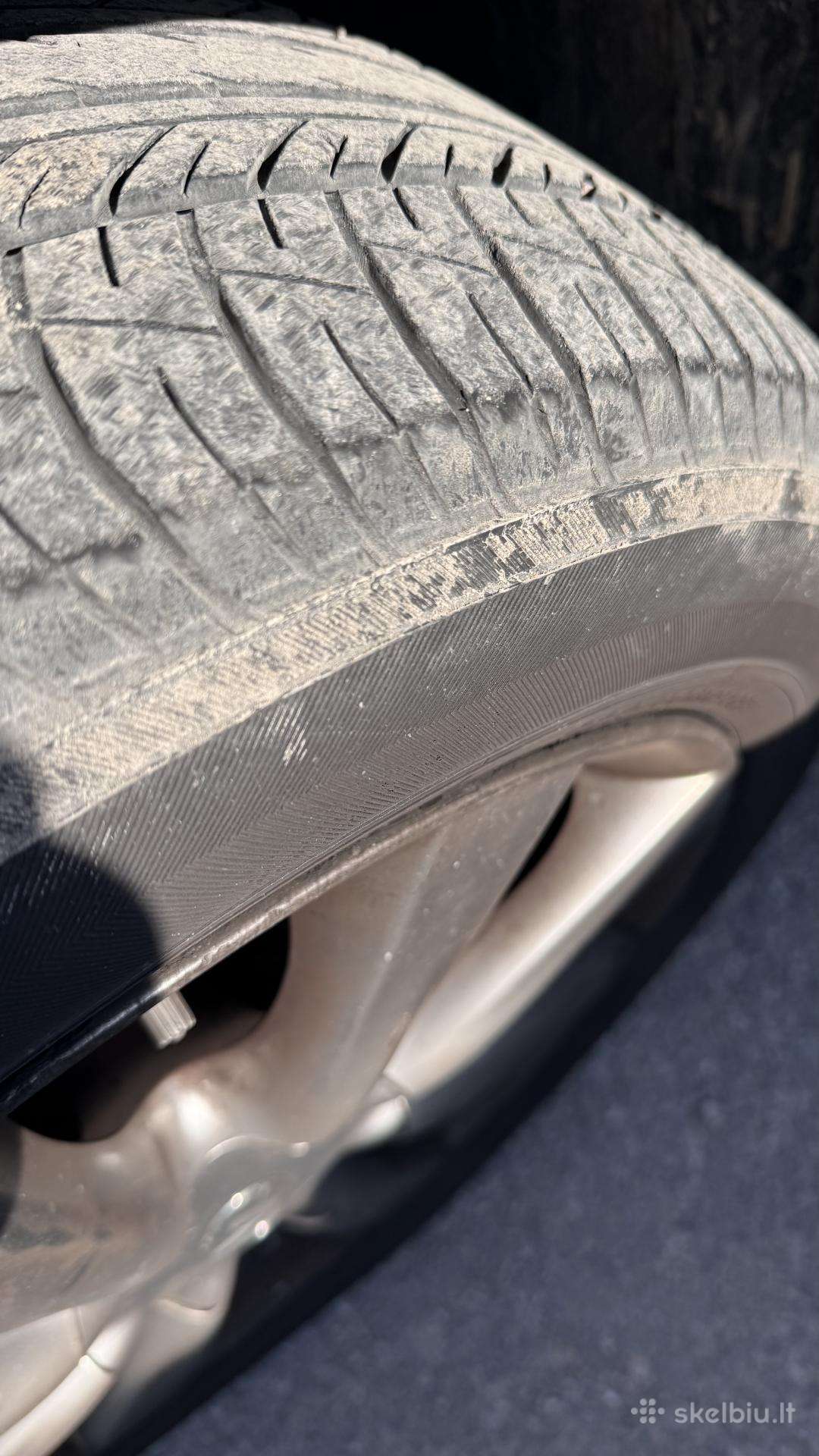 Padangos Yokohama 225/55 r18
