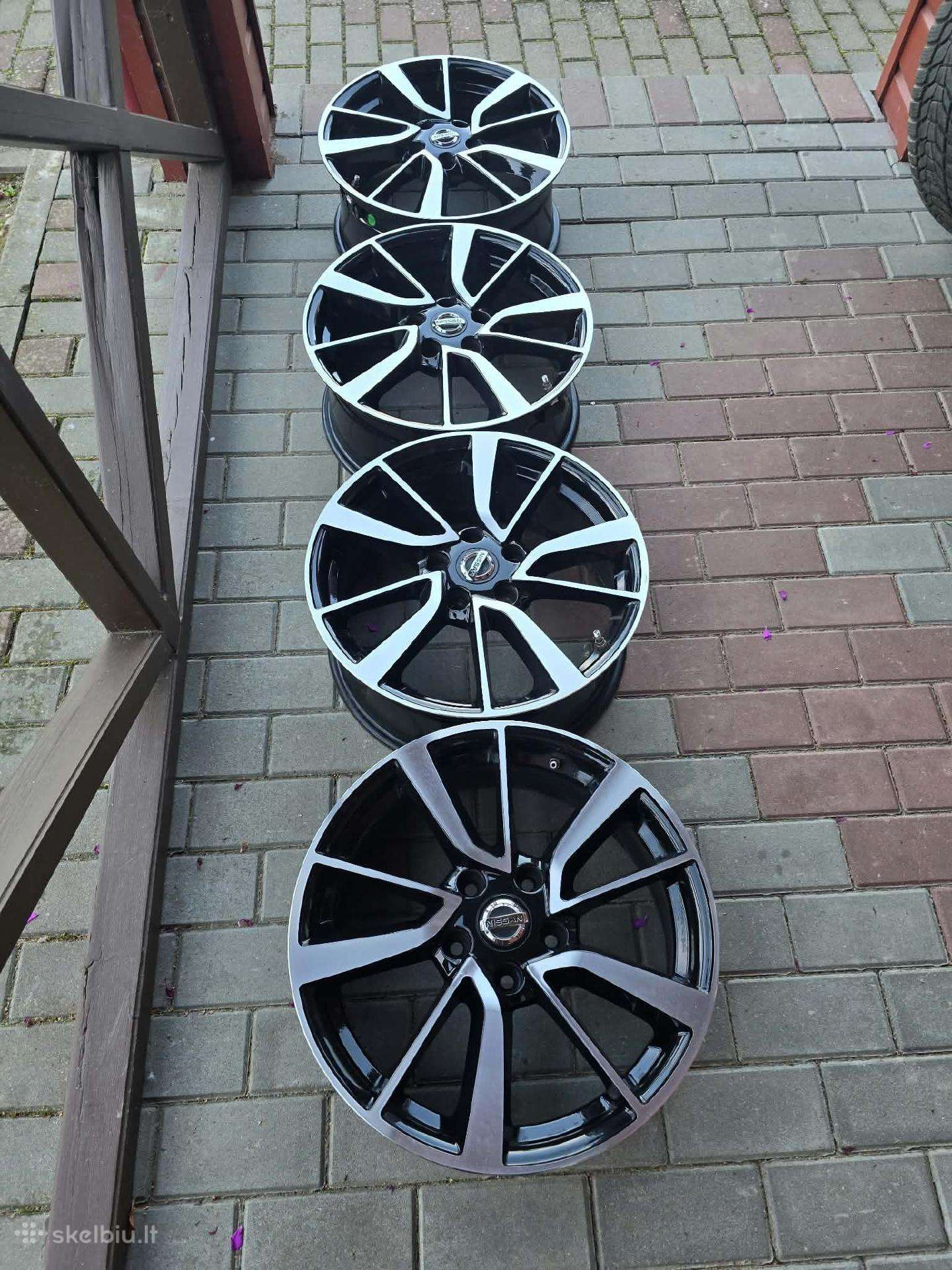 Ratlankiai R17 5x114.3, žieminės Hankook padangos