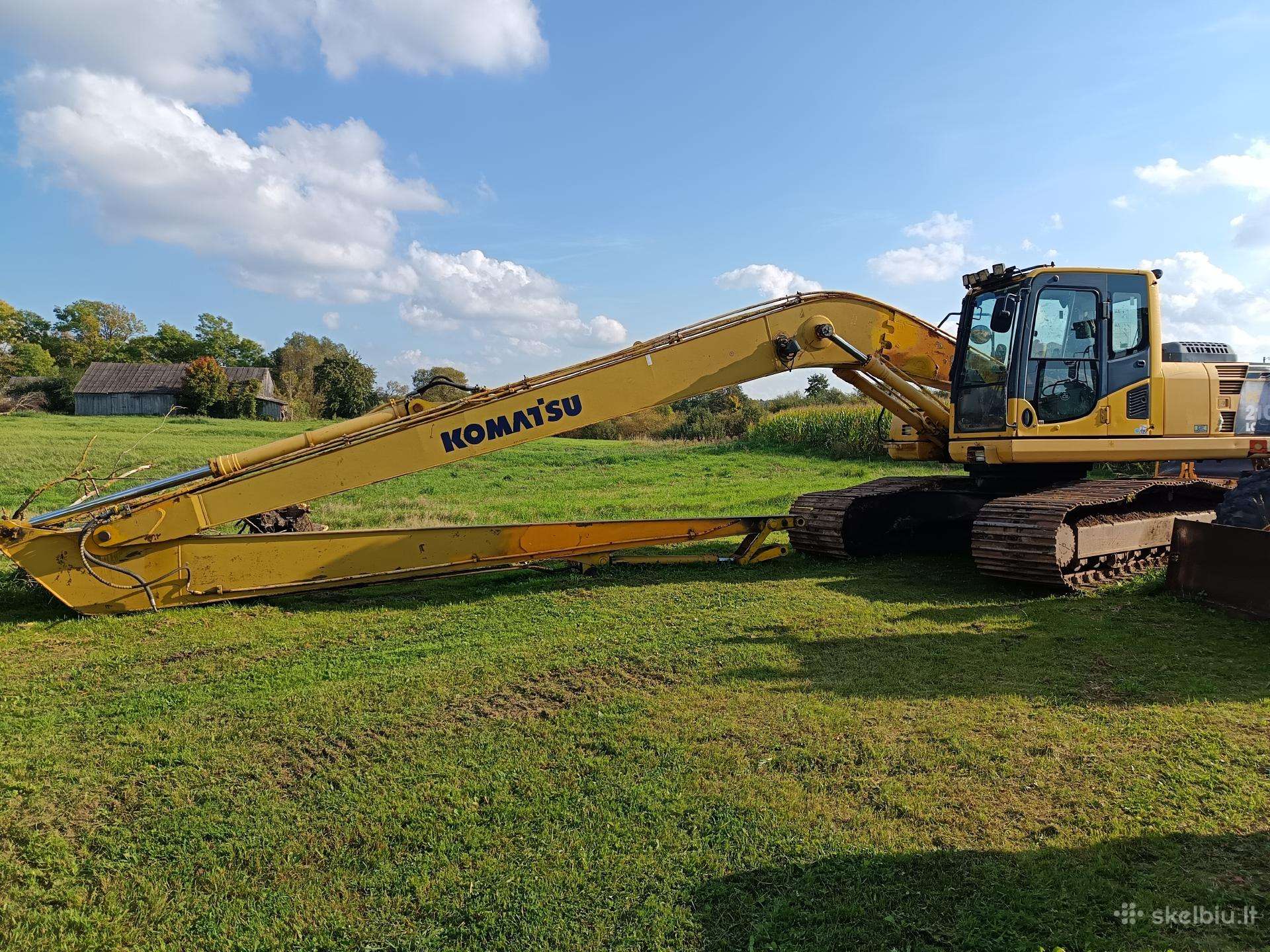 Komatsu PC210LC, excavator