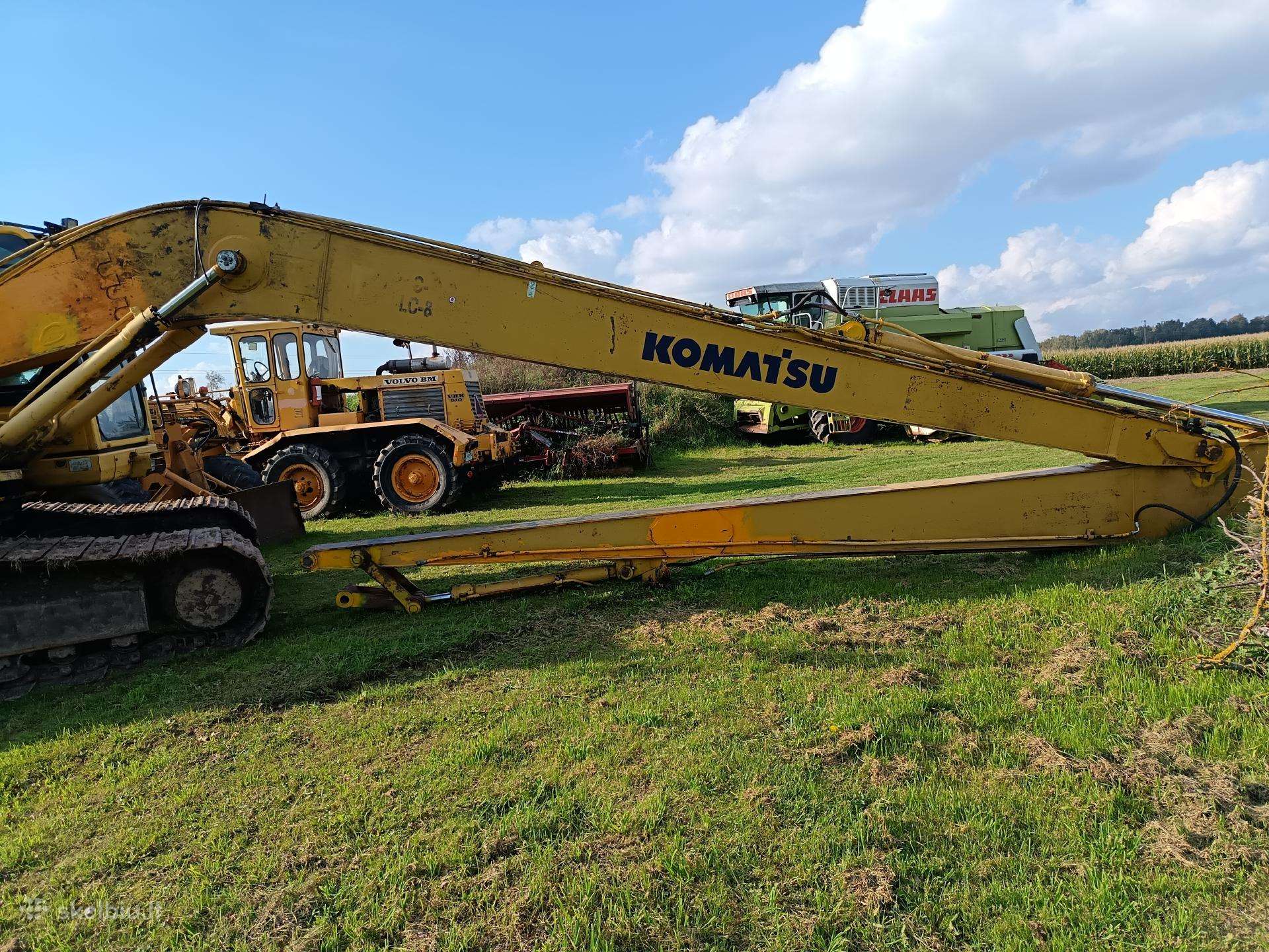 Komatsu PC210LC, excavator