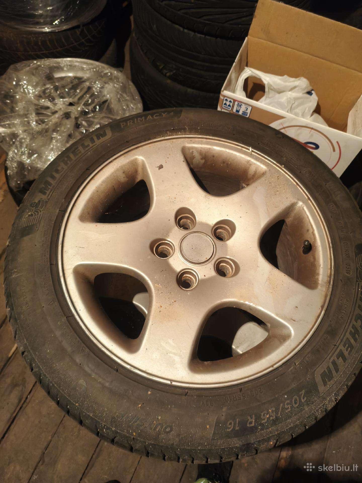 R16 5x112 su Michelin vasarinėmis padangomis