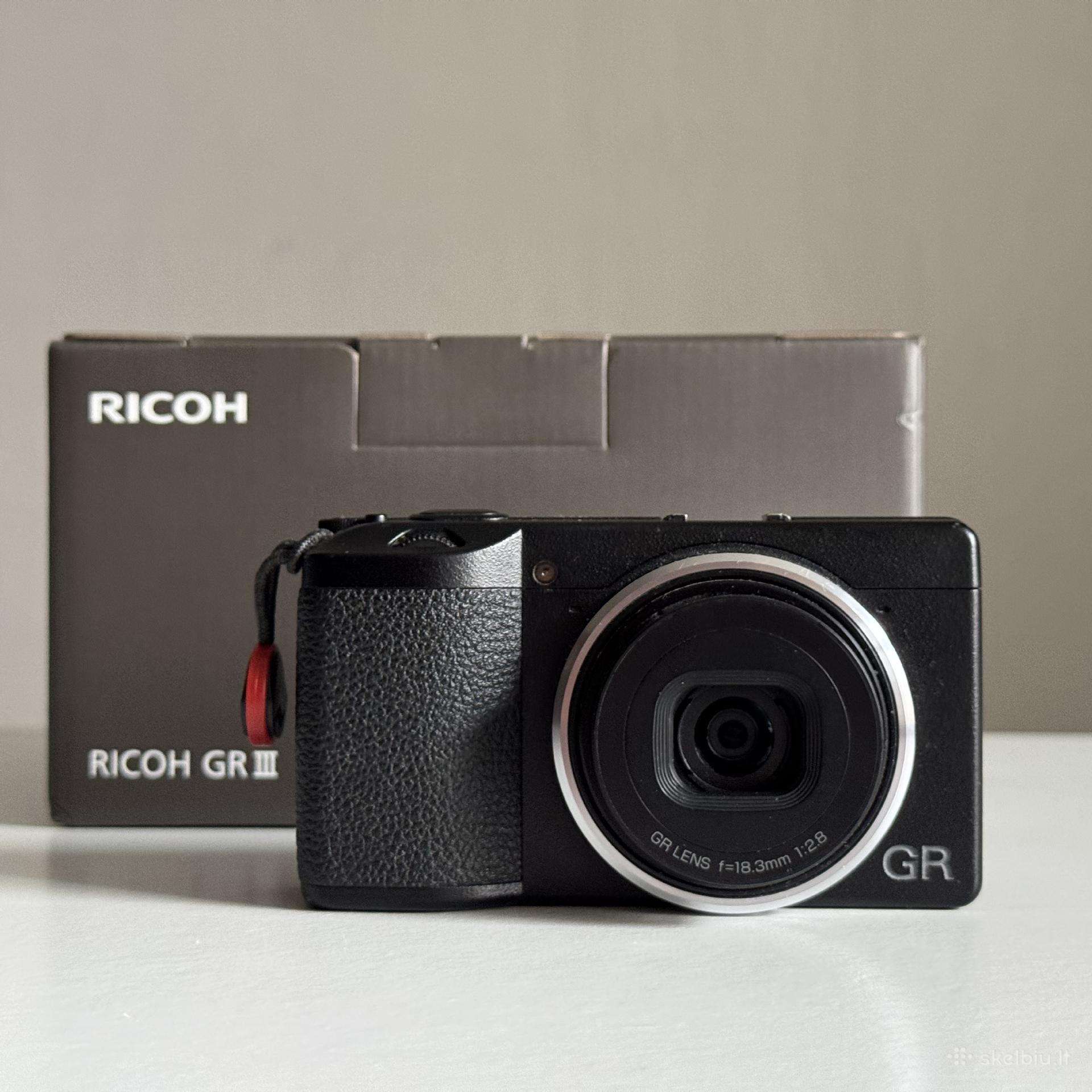 Ricoh Gr III su defektais