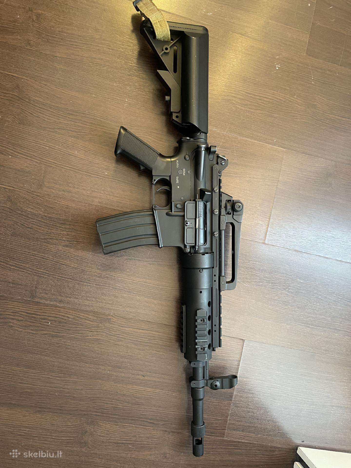 Airsoft ginklai ir priedai