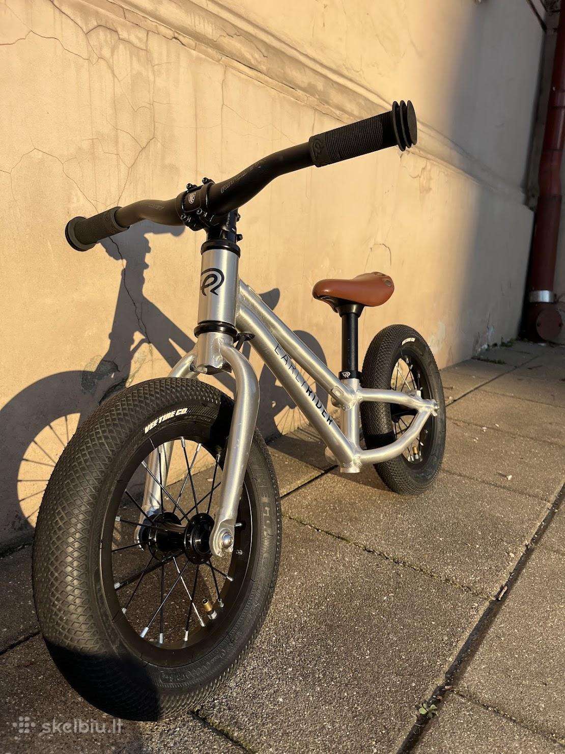 Early Rider Charger 12 balansinis dviratis