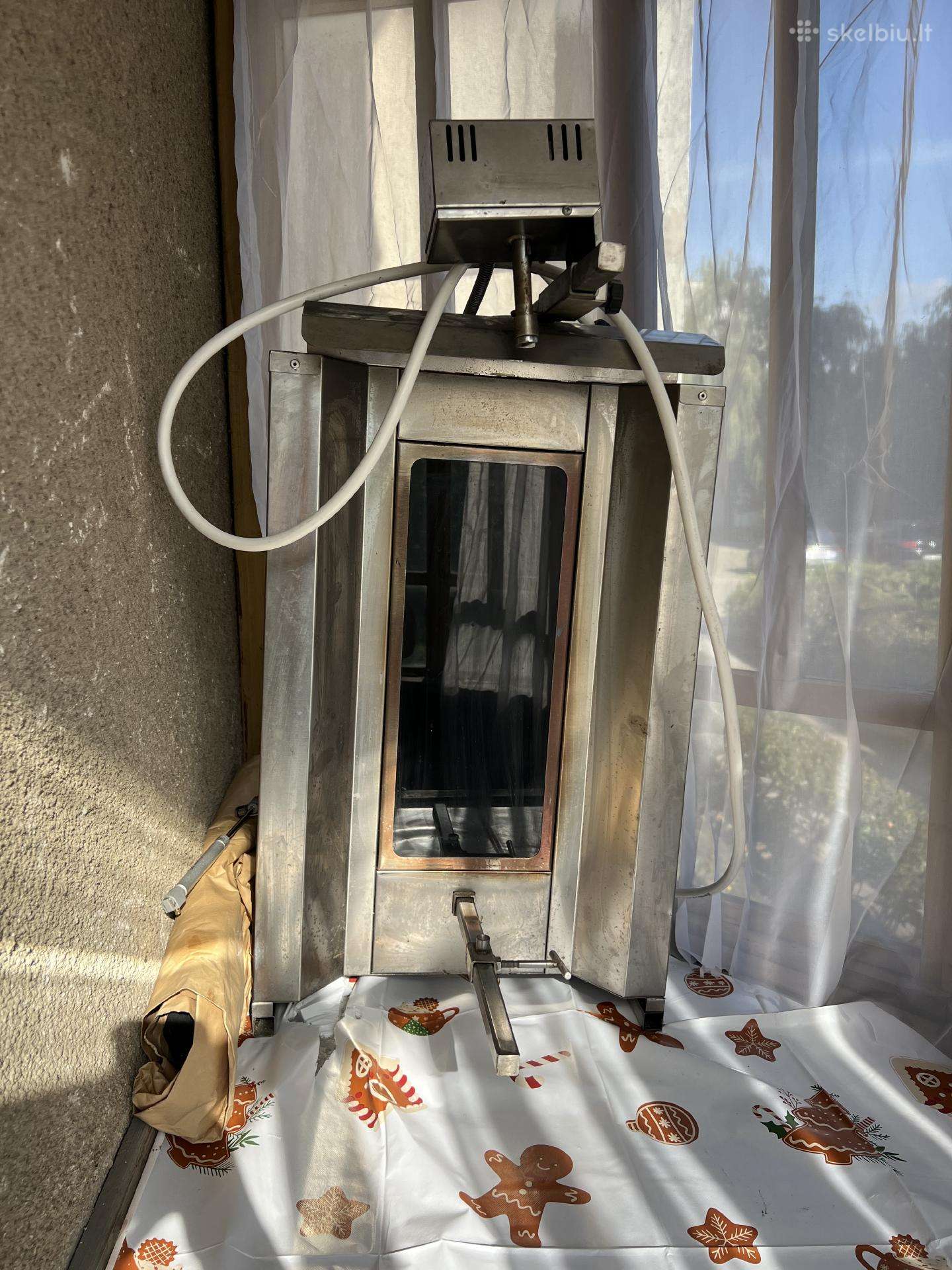 Parduodamas elektrinis kebabų / doner grilis Remta