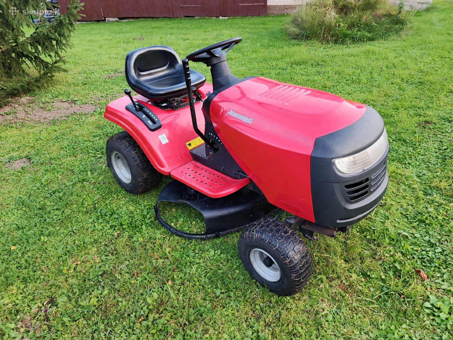 Sodo traktoriukas Jonsered LT 2113