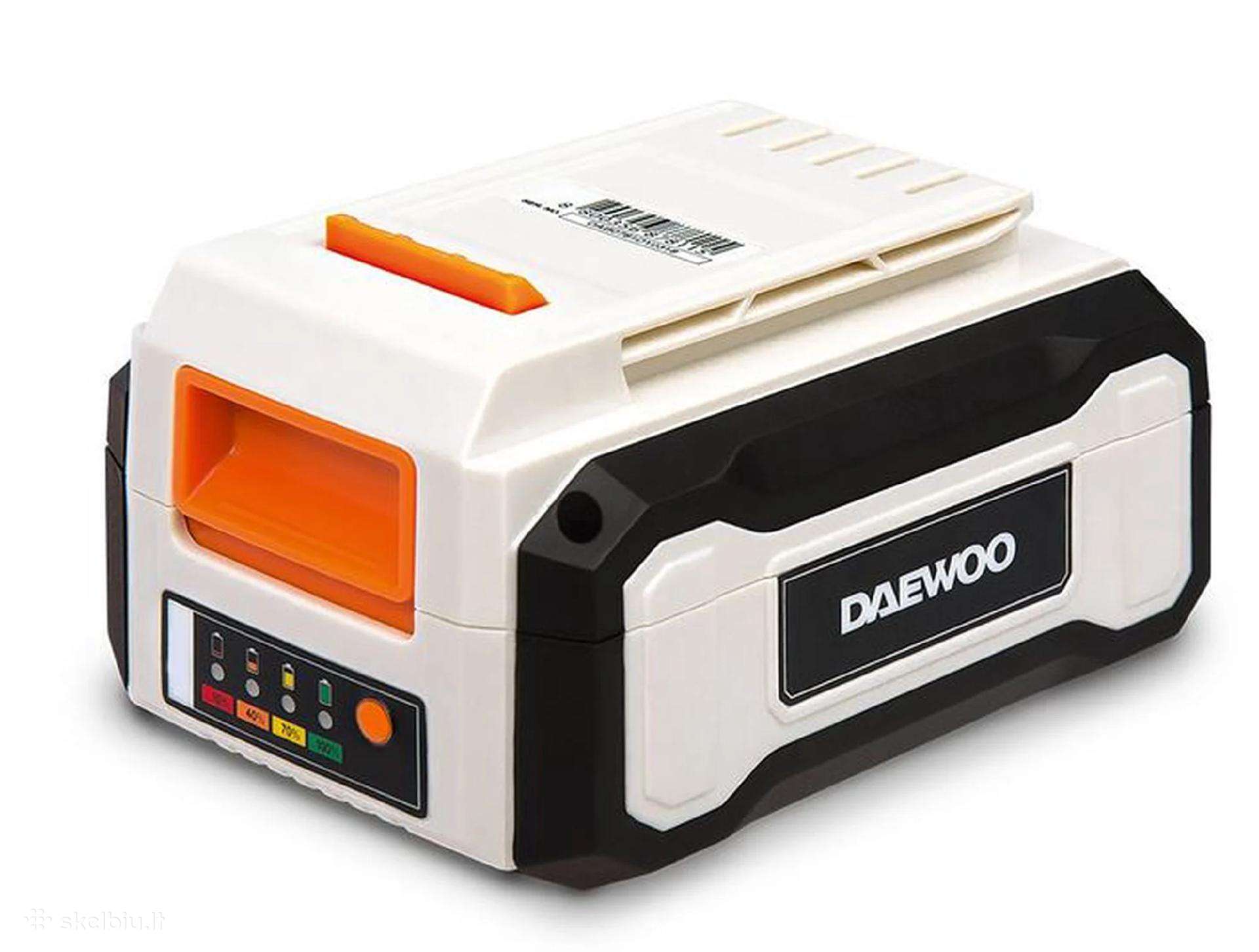 Akumuliatorius Daewoo 4000mah + pakrovėjas*