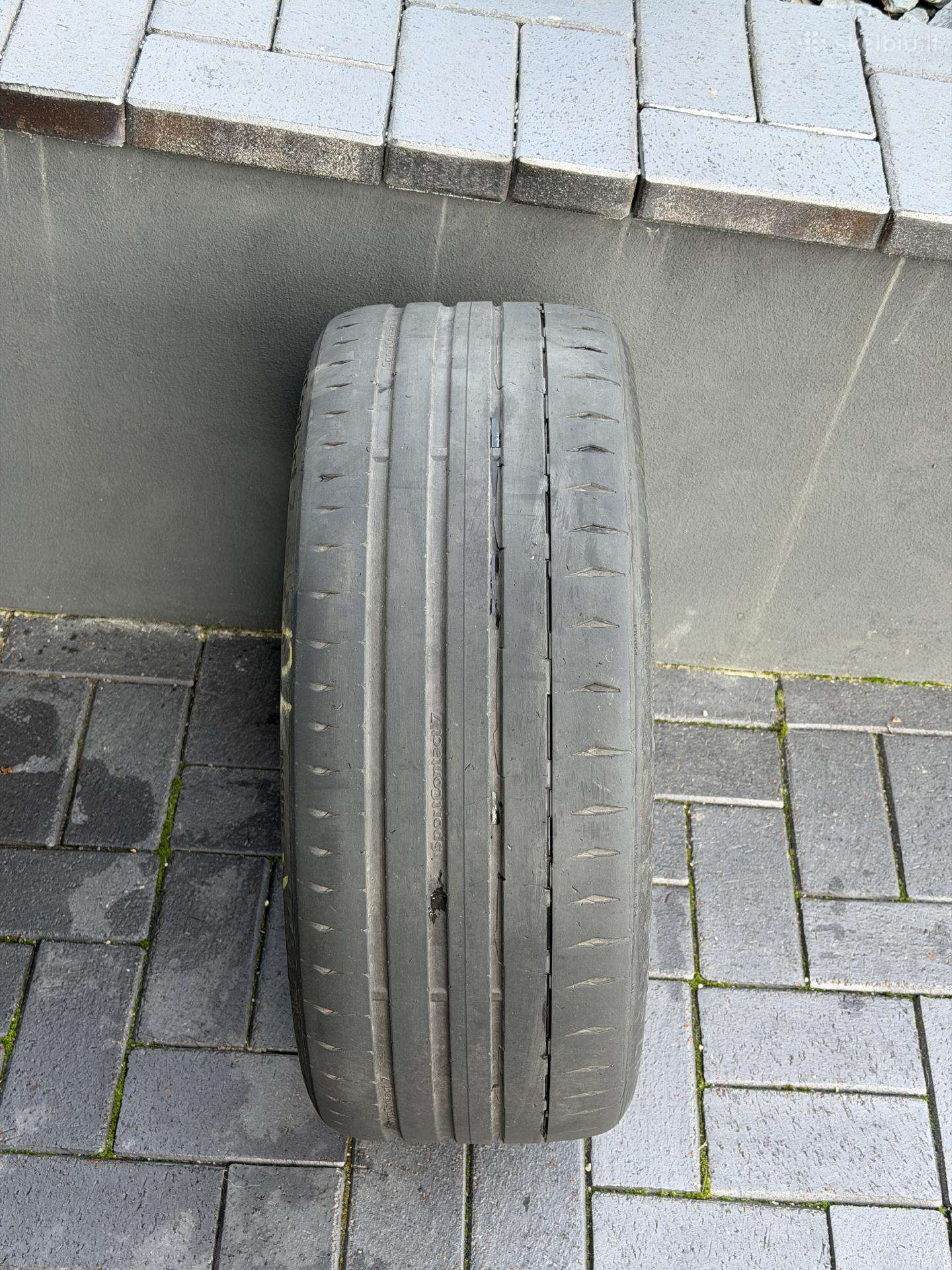 Continental, летние 225/40 R19