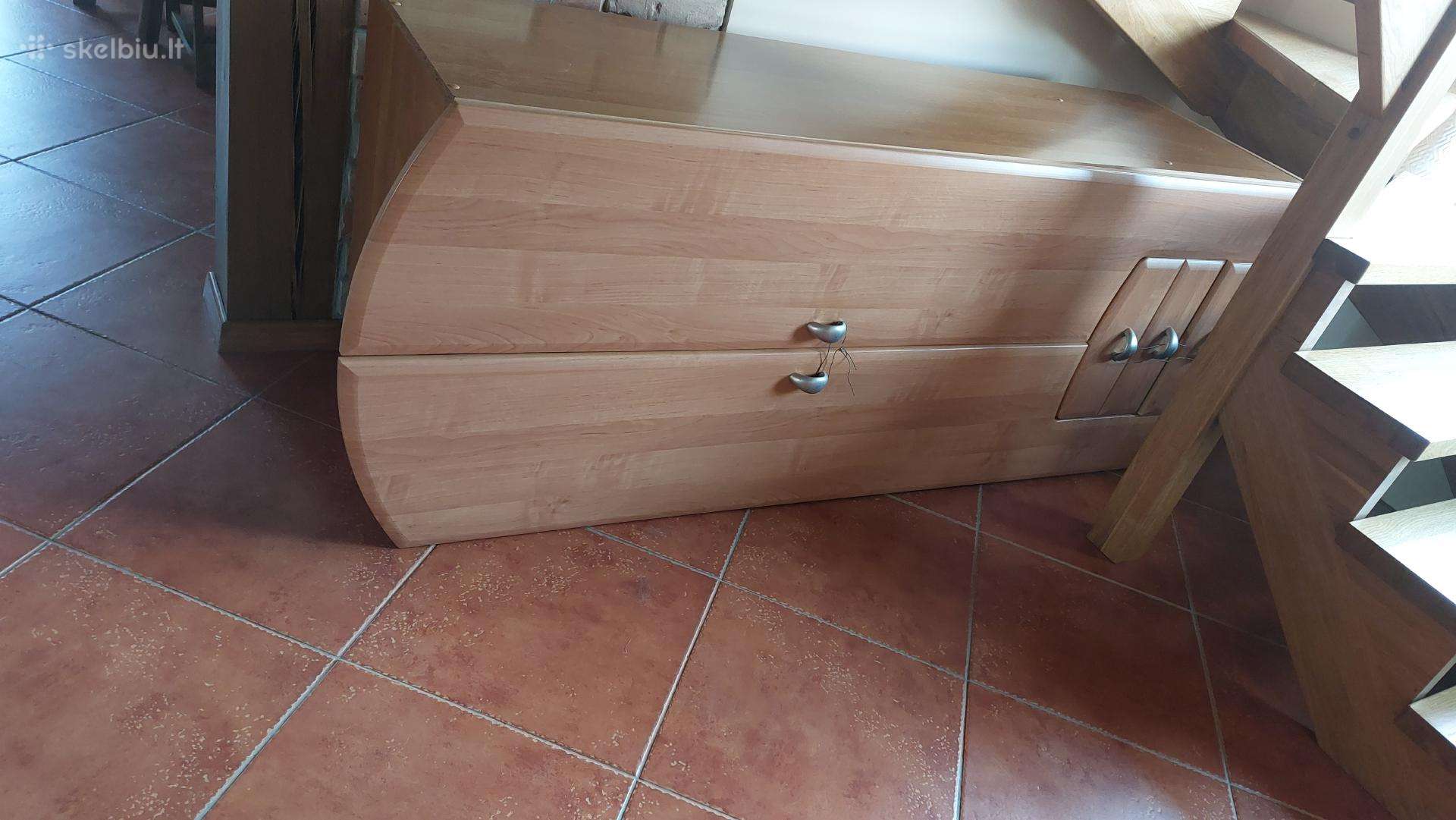 Prieškambario spinta