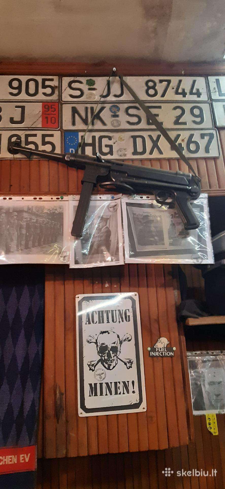 Mp40 plastikinis šaudo pavieniais šūviais,interjer