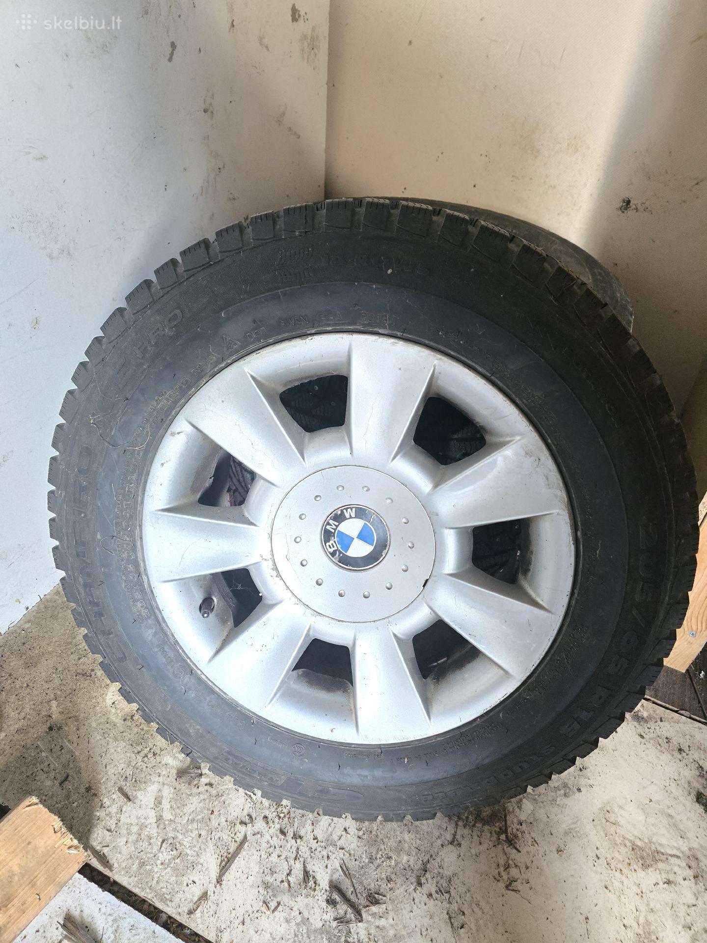 Bmw ratlankiai su žieminėm šipuotom padangom