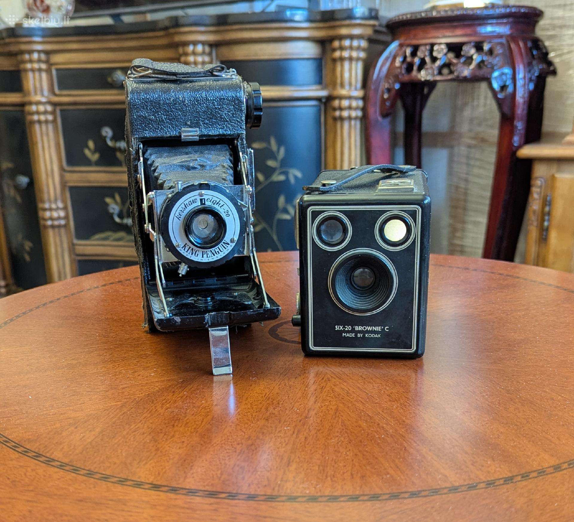 Vintažiniai fotoaparatai: Kodak Six-20 'brownie'c