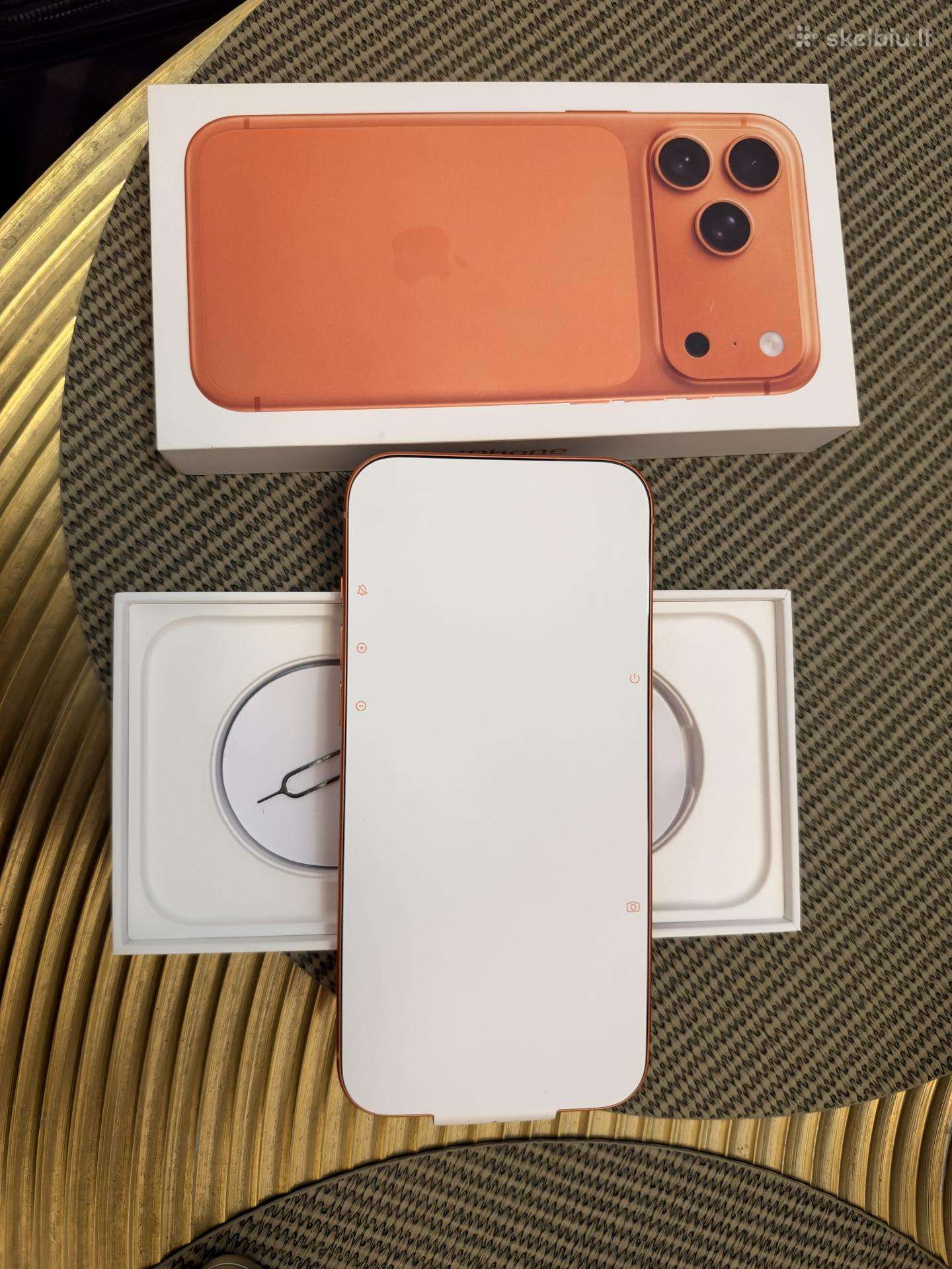 Parduodamas naujas apple 17 Pro Max 256gb orange