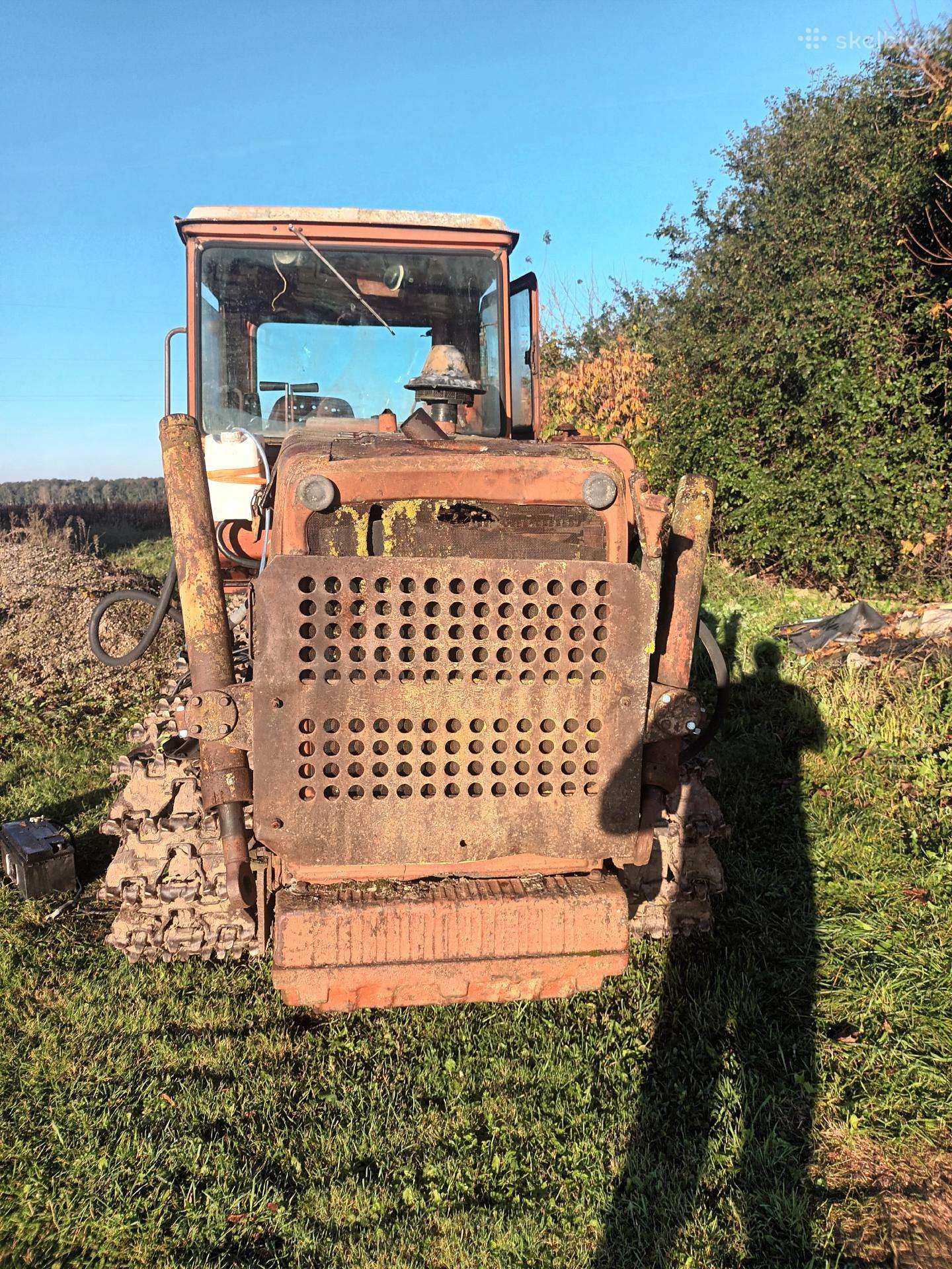 Parduodu Dt75 buldozeris