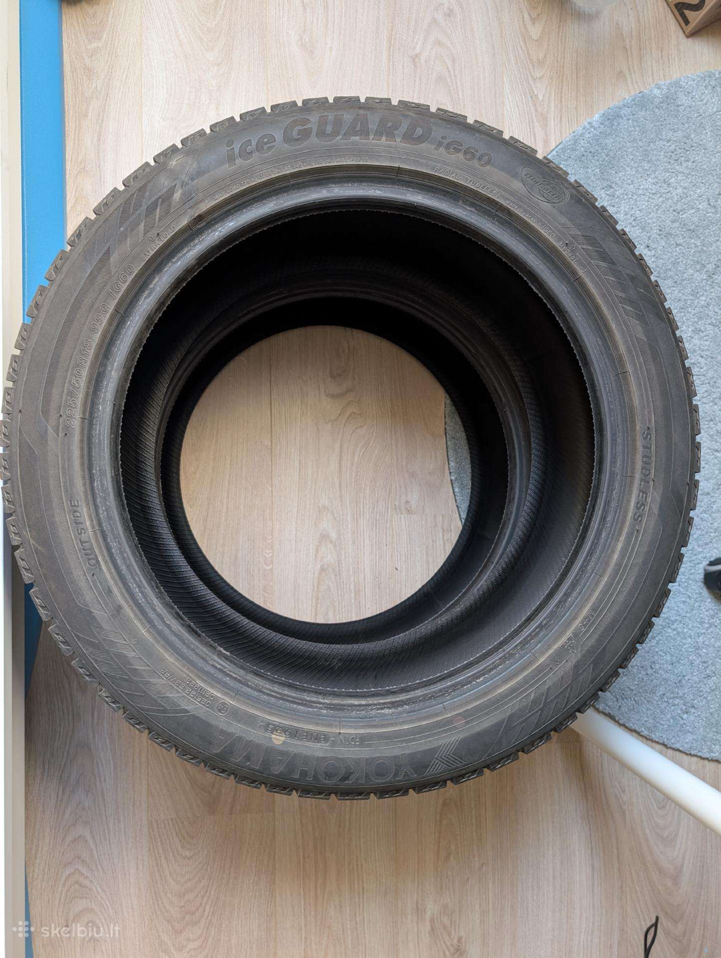 Yokohama ice Guard ig60 225/50 R18