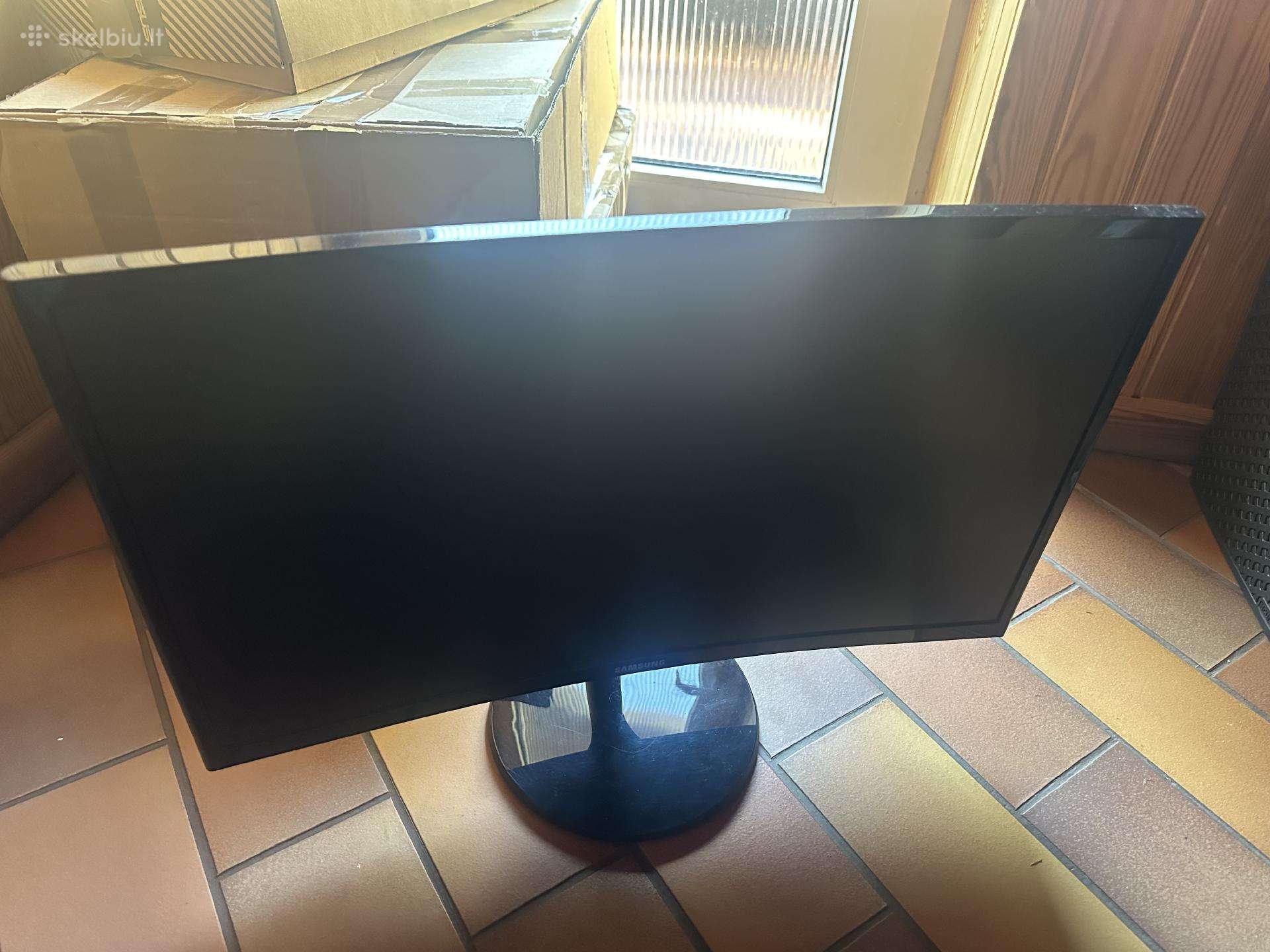 Samsung 24 C24f390 monitorius