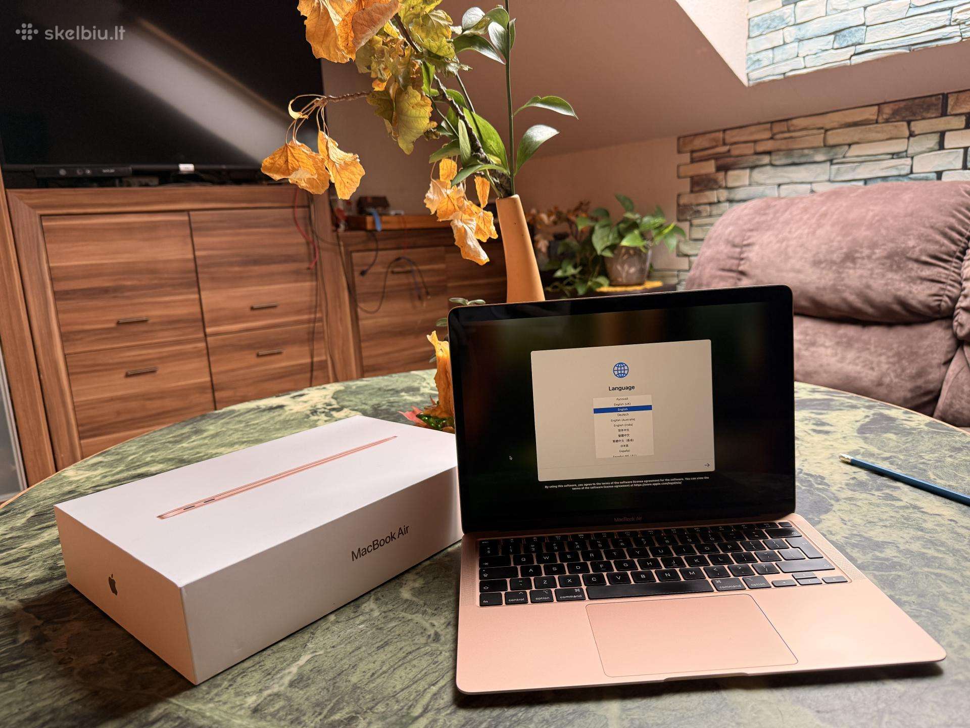 Parduodamas puikios būklės „MacBook Air“ 2020