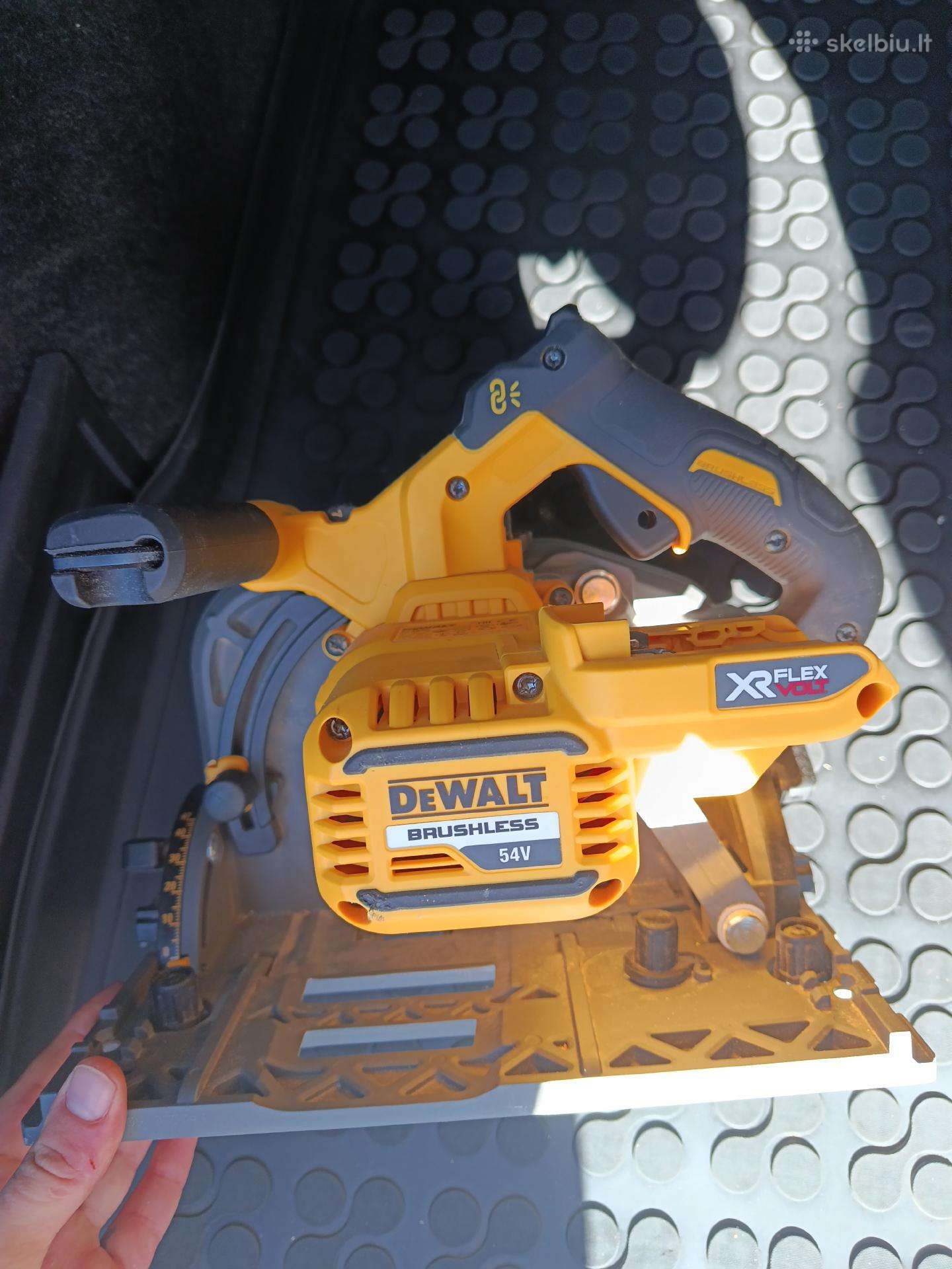Dewalt Dcs520 54v