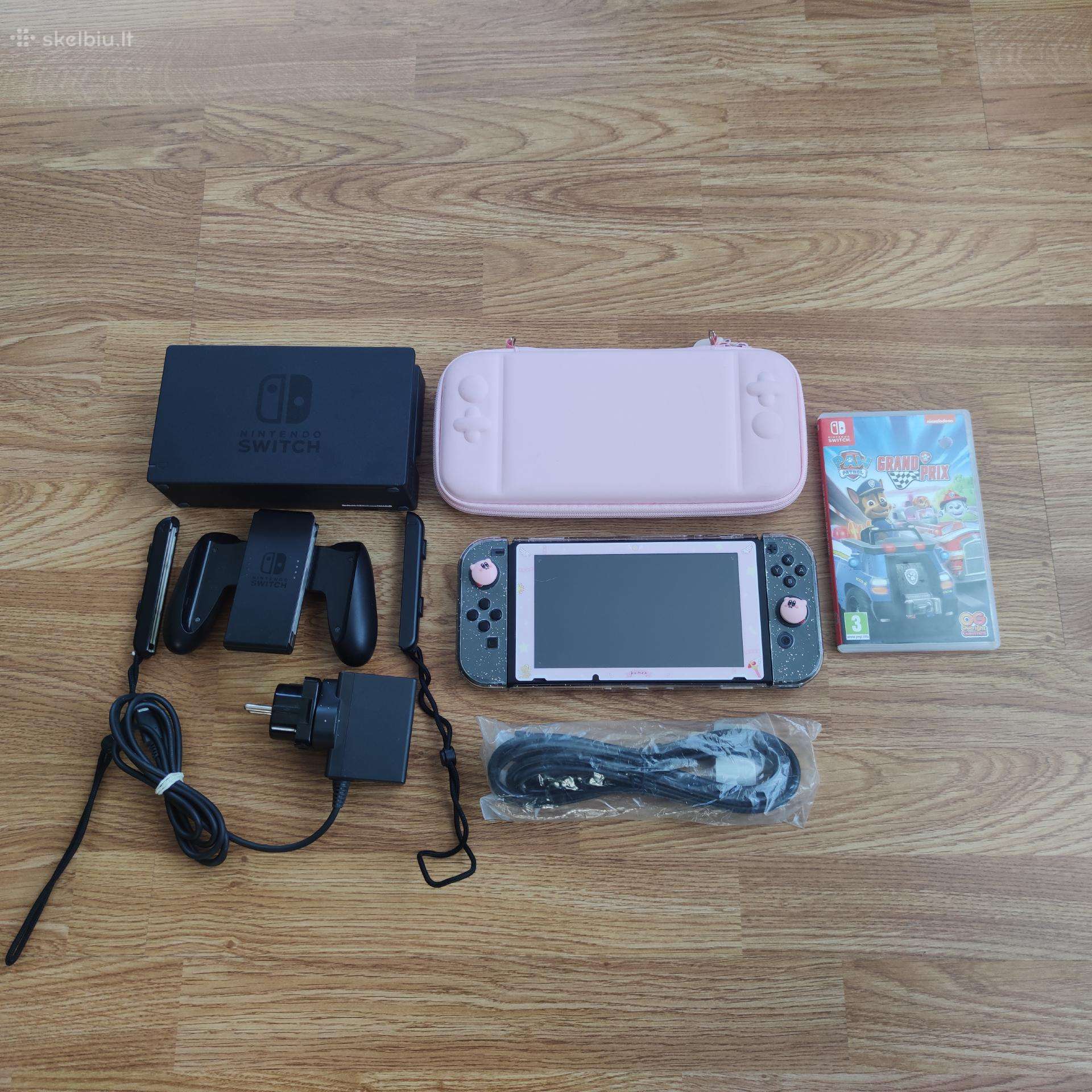 Nintendo Switch V2 32gb + žaidimas + dėklas