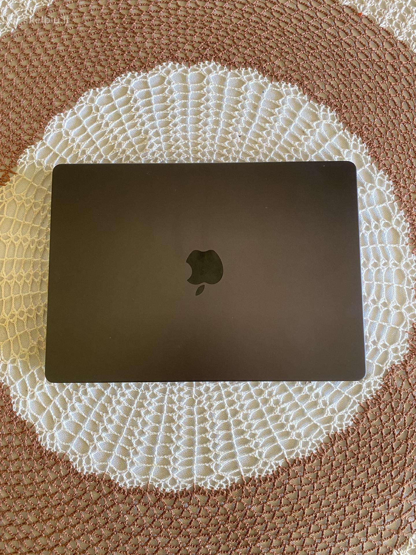Puikios būklės Apple MacBook Pro 14 M3 Pro 2023
