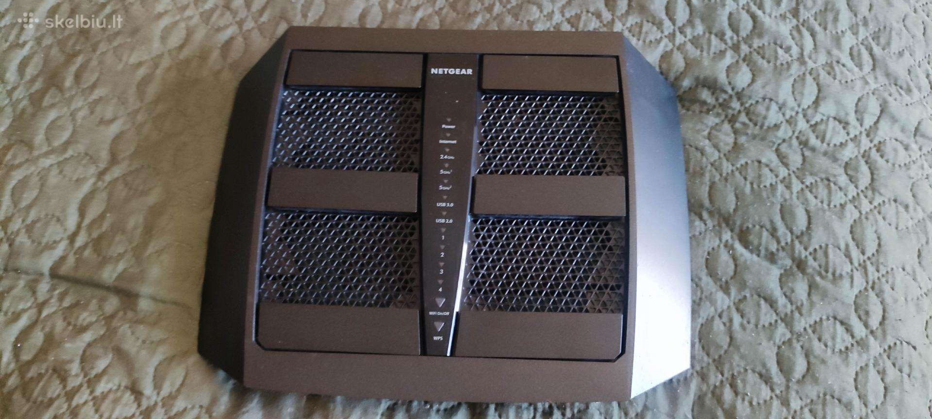 Netgear R8000 routeris
