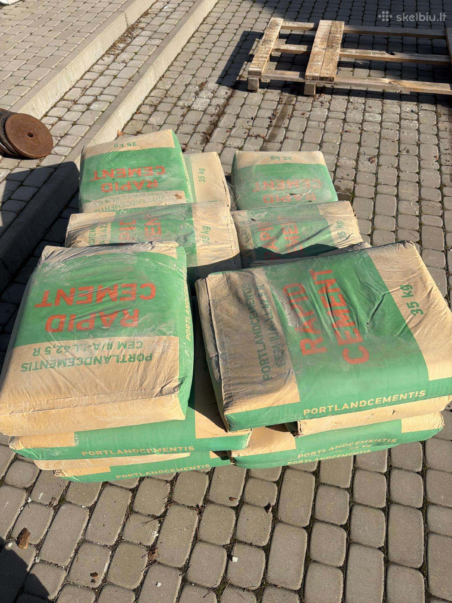 Cementas