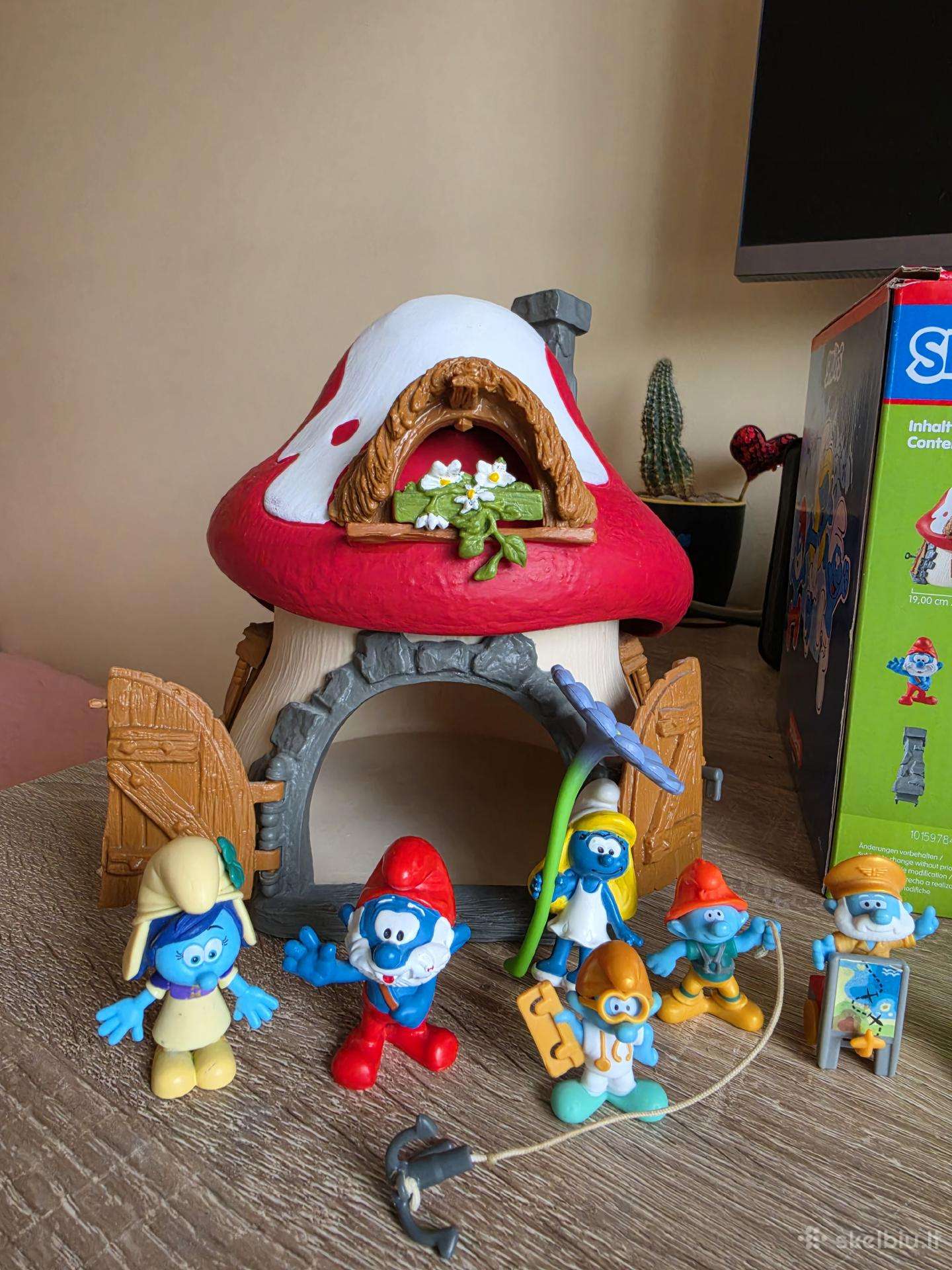 Smurfu namas ir figureles