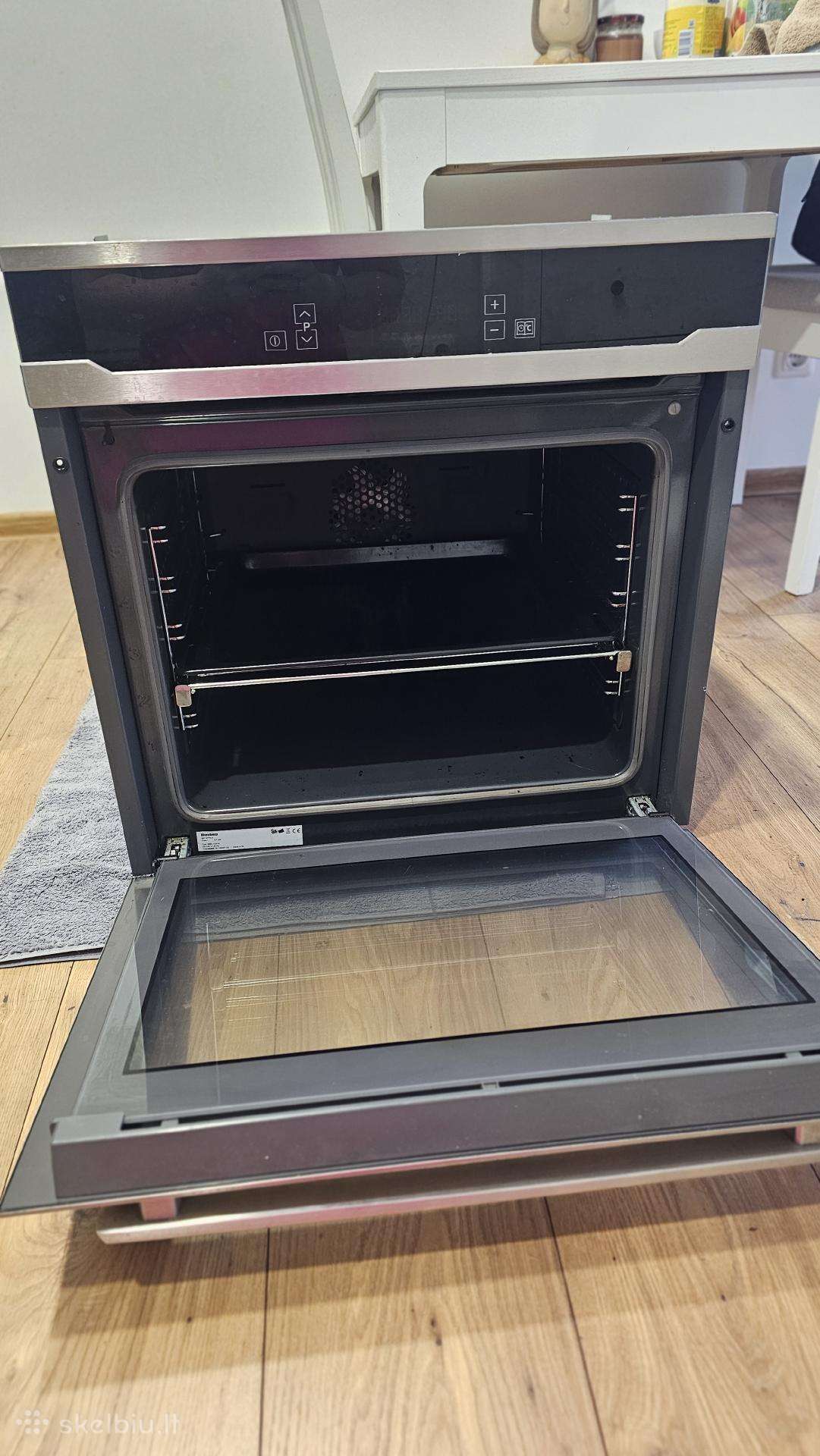 Blomberg Beo 9770 X įmontuojama elektrinė orkaitė