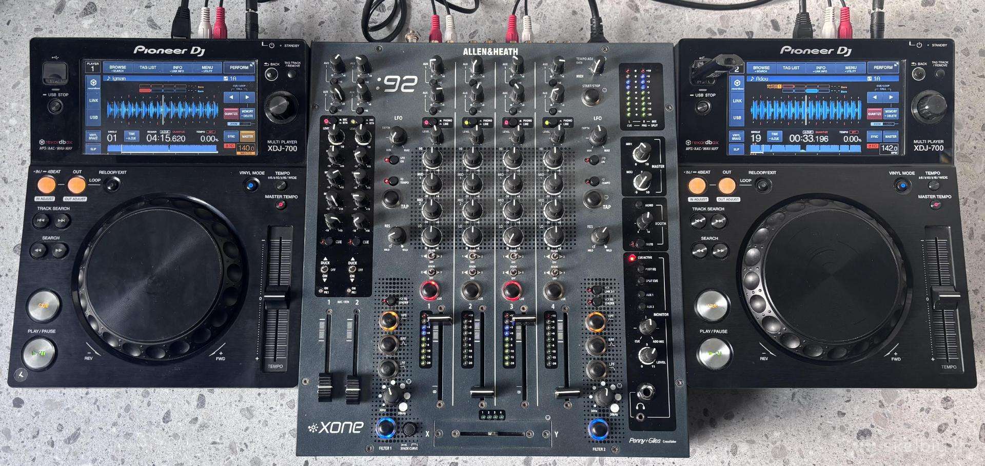 Xone:92 pultas +2x pioneer Xdj-700